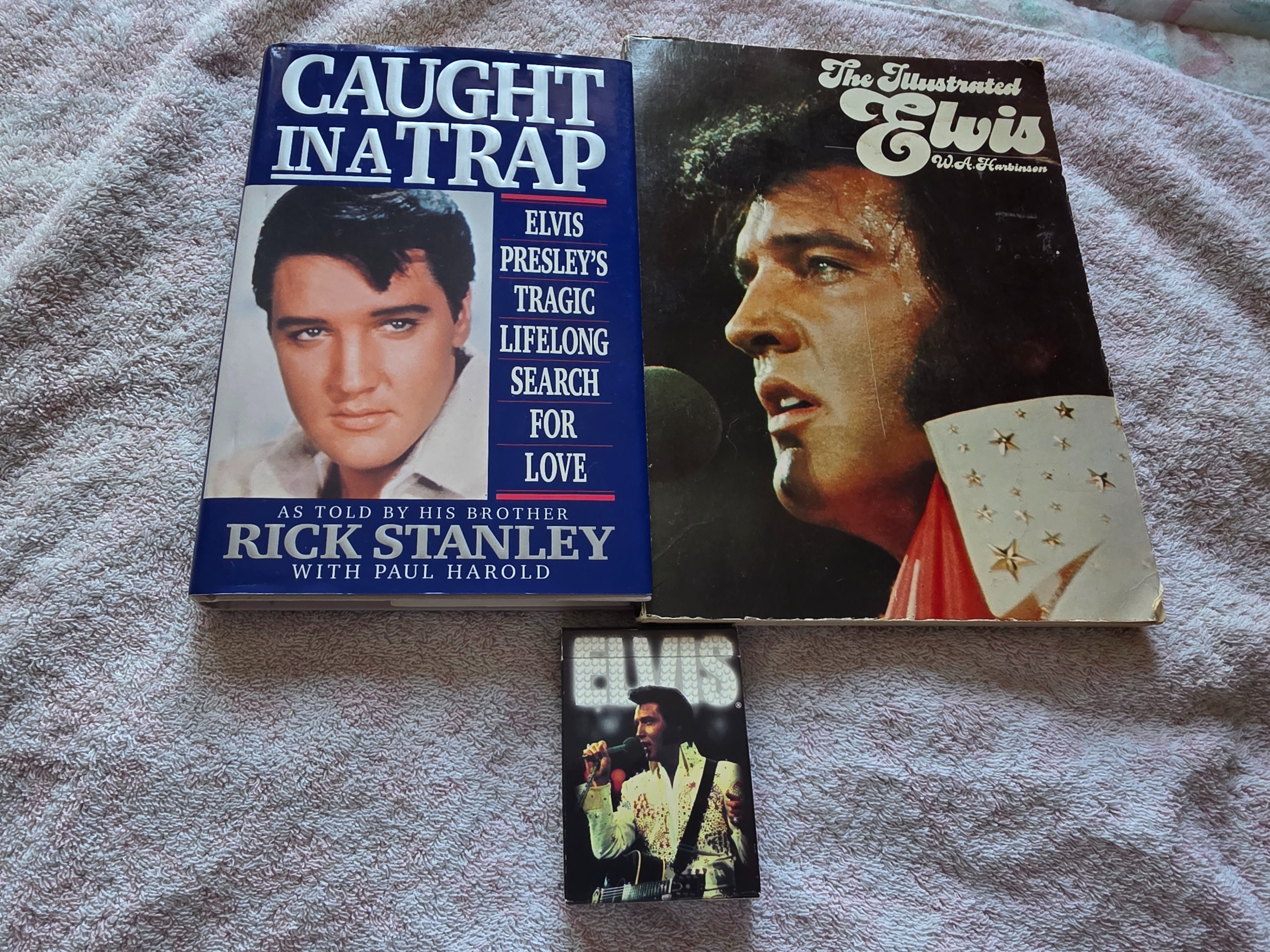 2 Elvis books with Bonus pack of Elvis playing cards