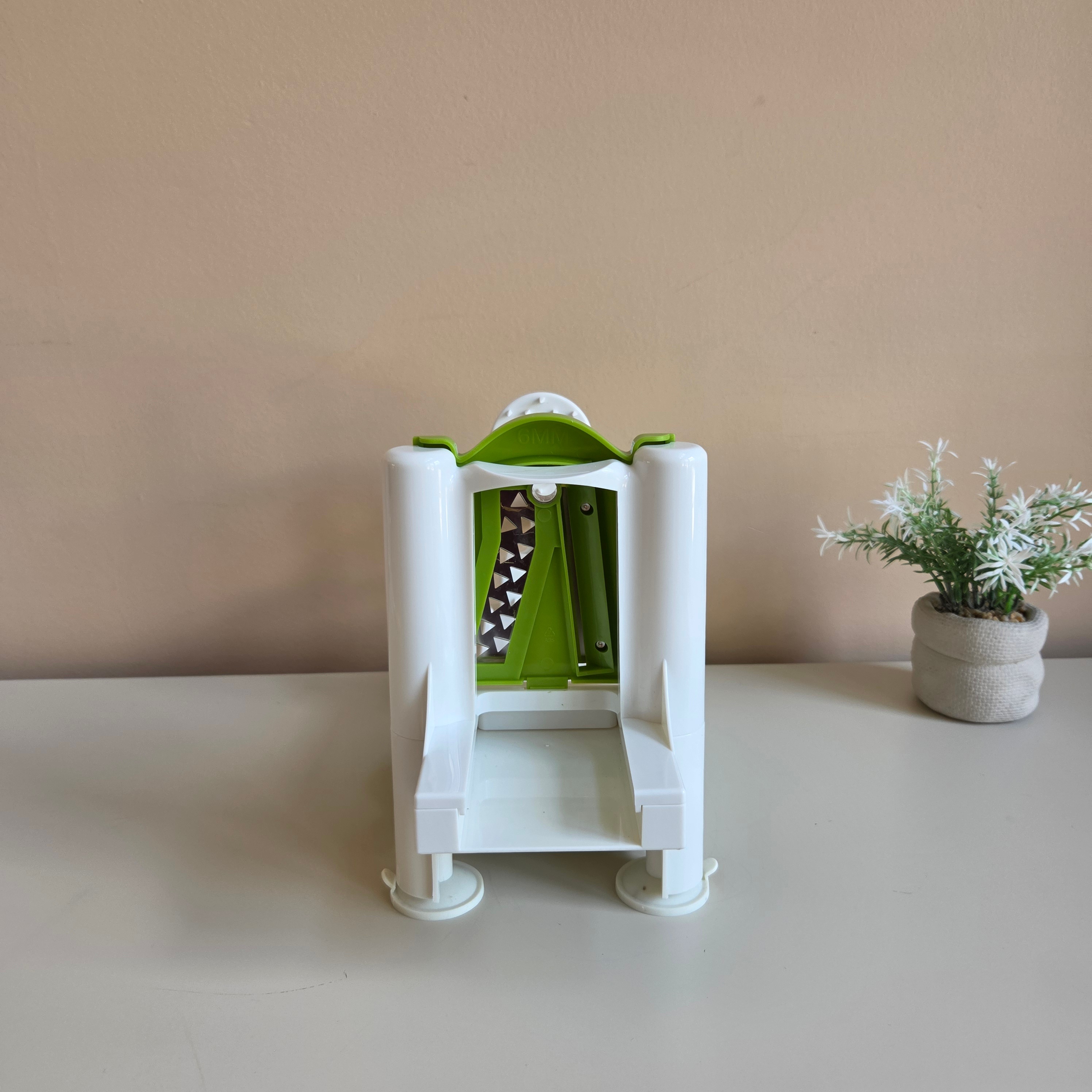 Starfrit - Manual Vegetable Slicer With Add-Ons - Pre-Loved! 🥔 - photo 2