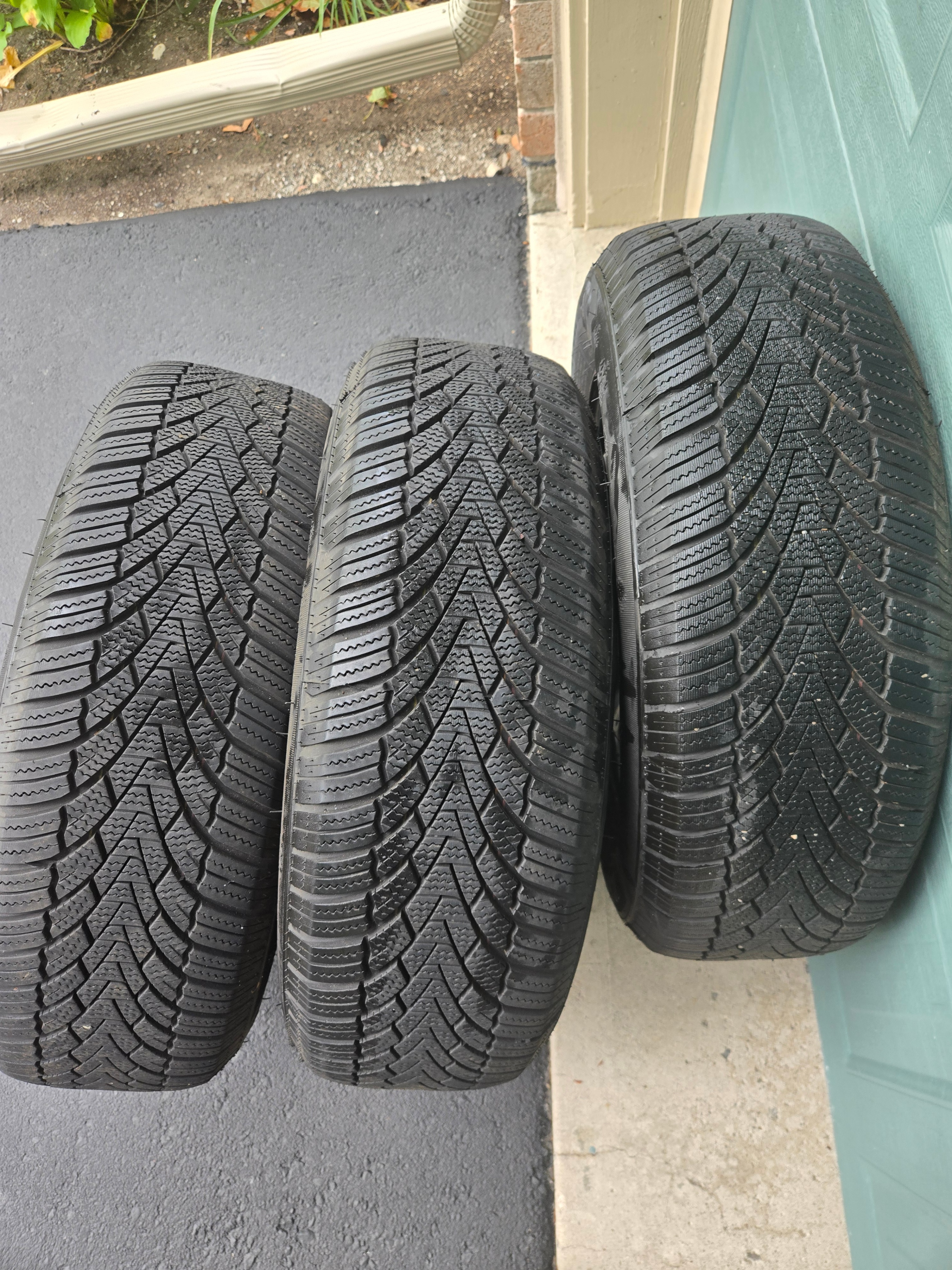 195/65 R15 winter tire set on steel rims - photo 3