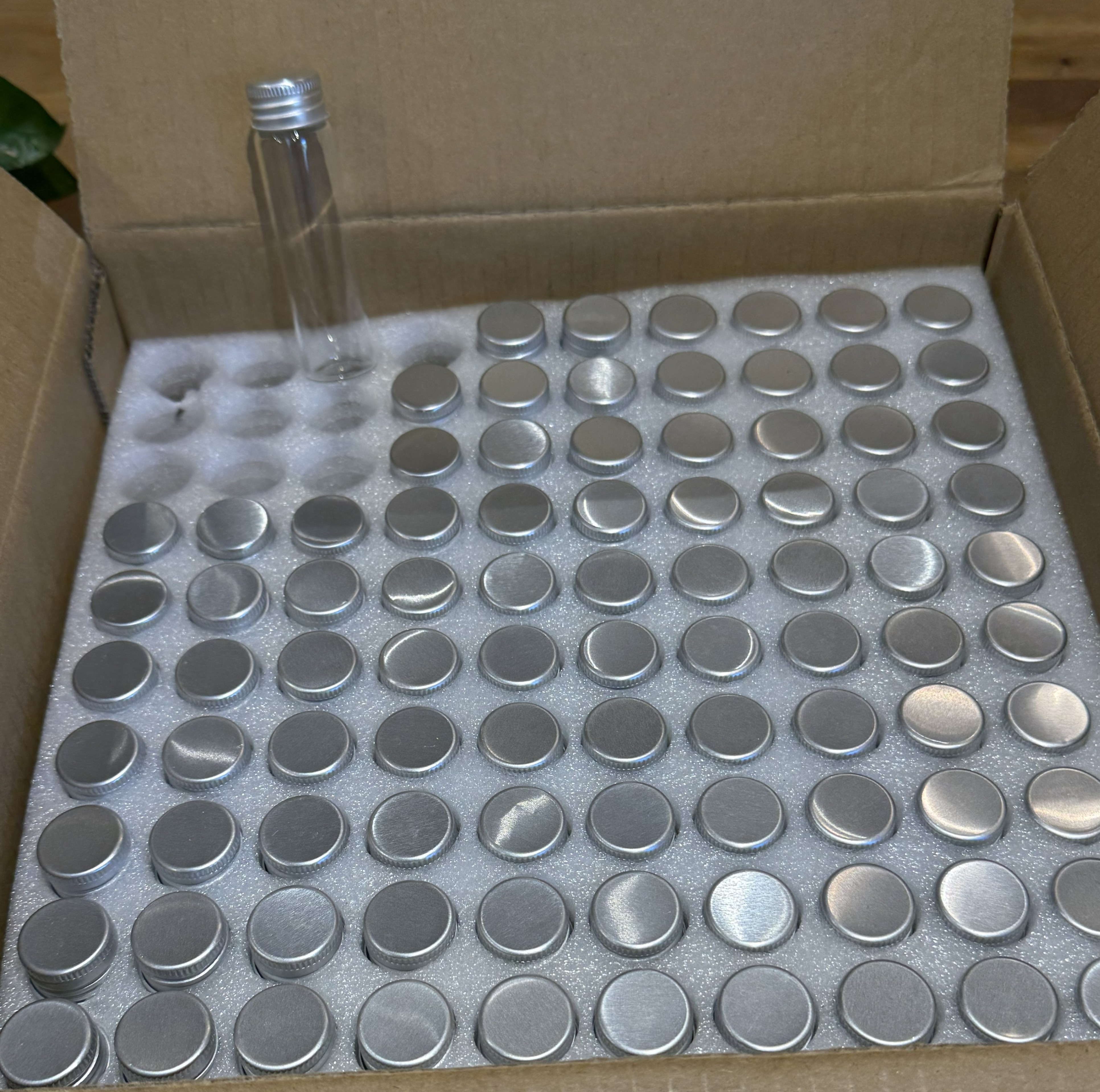 MaxMau 100 Packs Jewelry Accessories