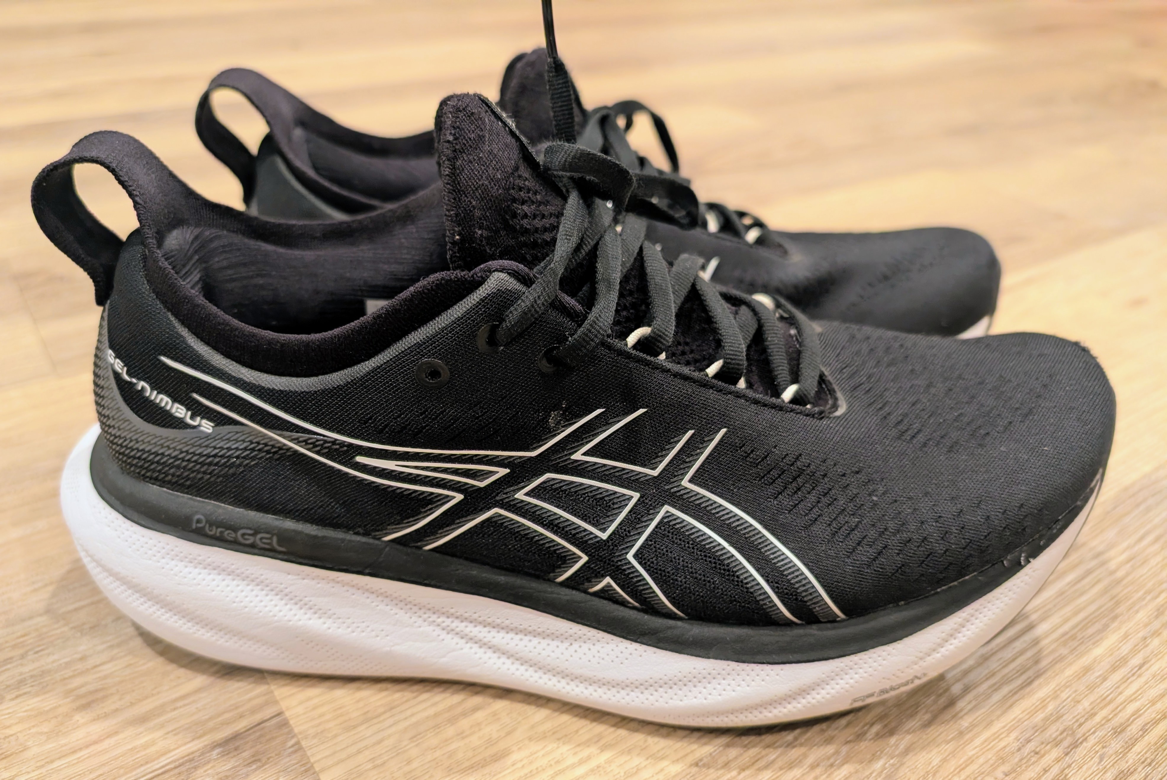 ASICS Gel-Nimbus 25 Black/White colorway. - photo 2