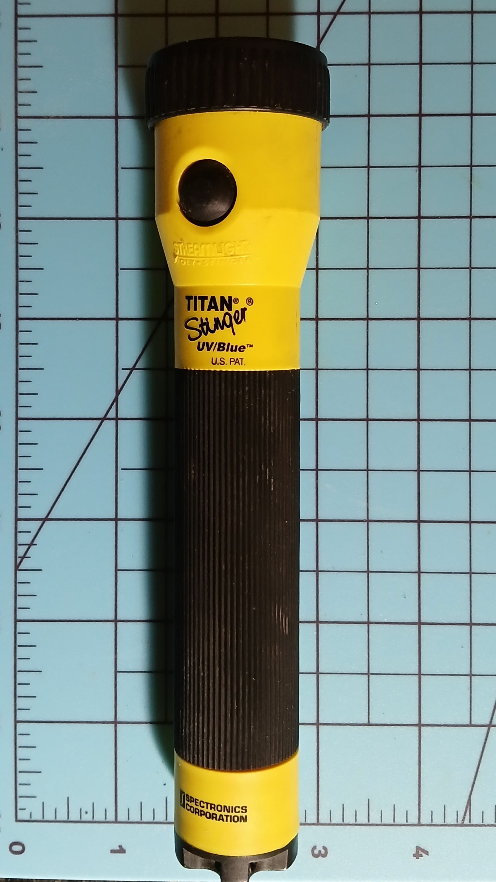TITAN Stinger UVBlue Leak Detection Flashlight, sold as is - photo 3