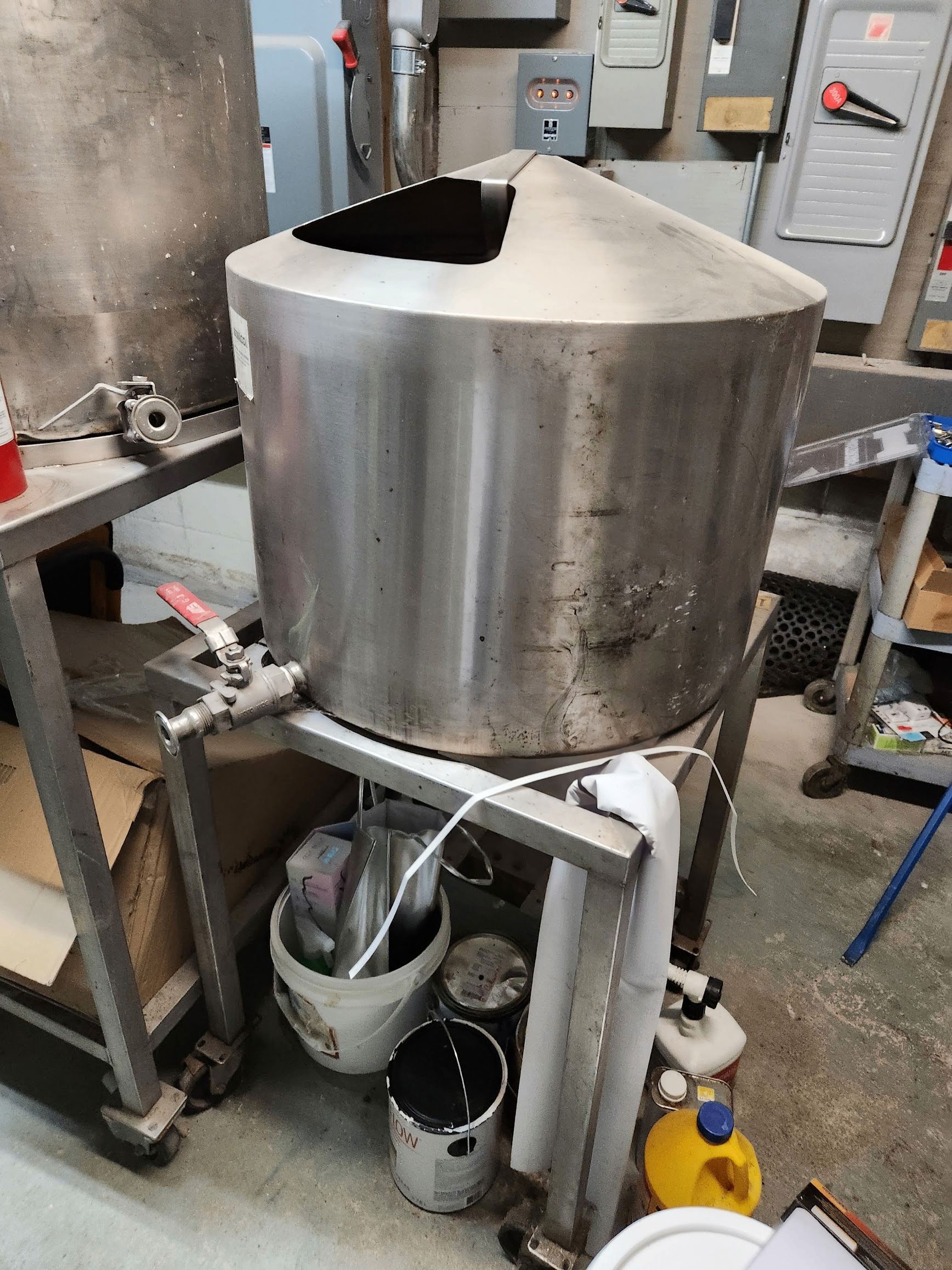 Beer Fermentation Tank - photo 2