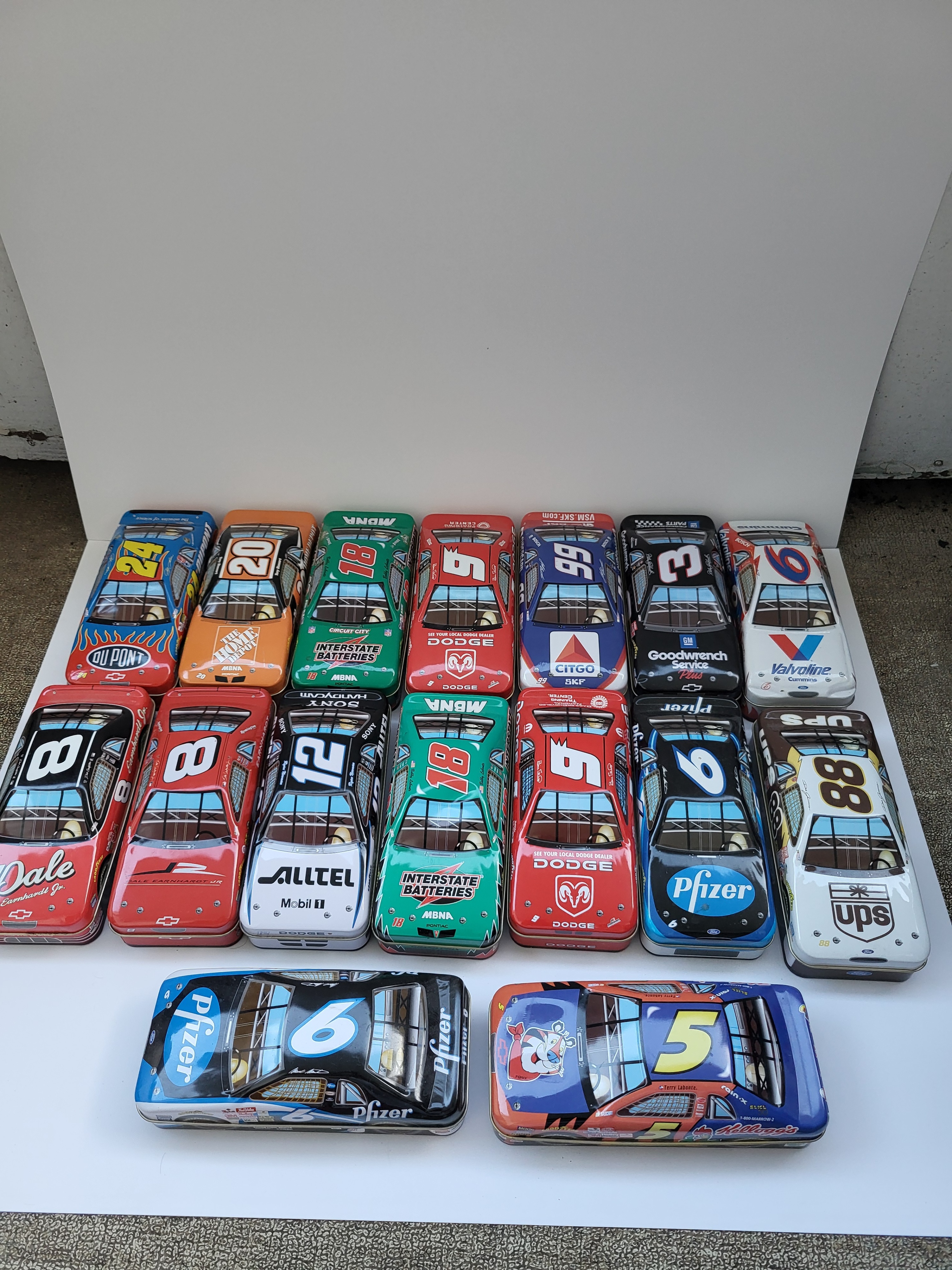 NASCAR Collector Mega-Lot - 26+ Piece Garage - Cave Display Set