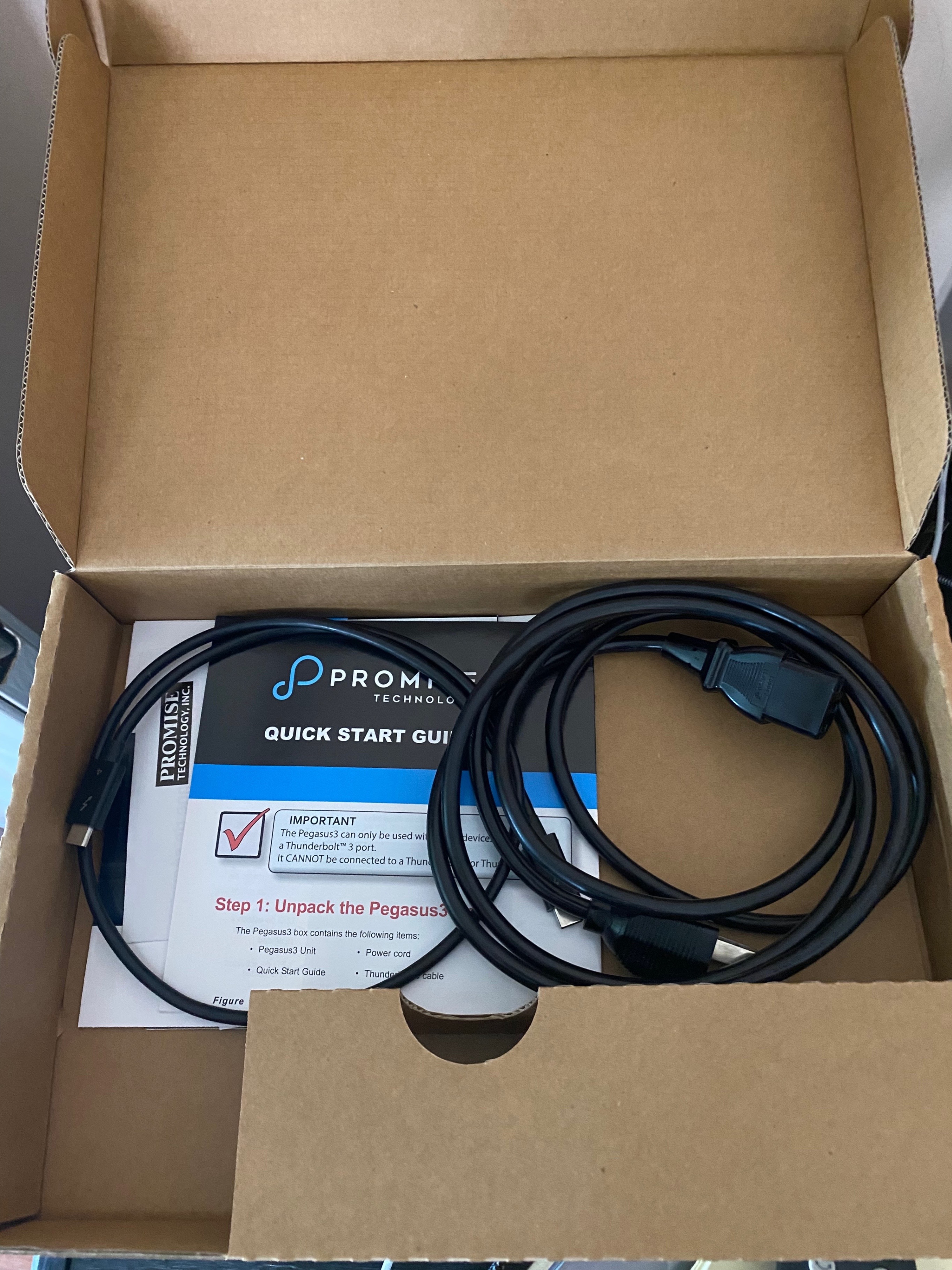 Promise Pegasus3 R4 12TB Thunderbolt 3 RAID Array (4 x 3TB) - photo 3