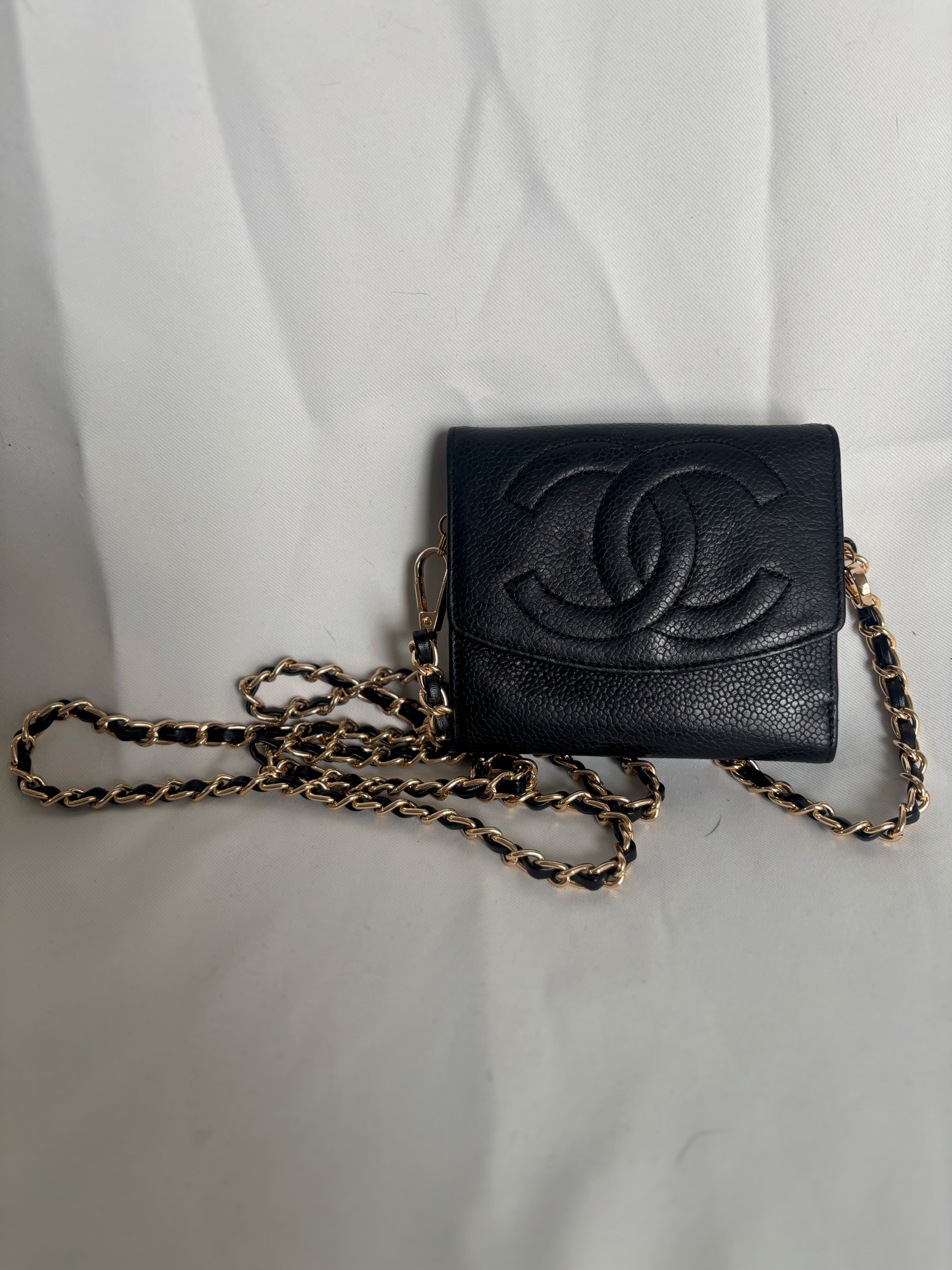 Chanel Black Caviar Timeless 'CC' Compact Wallet w/chain - photo 3