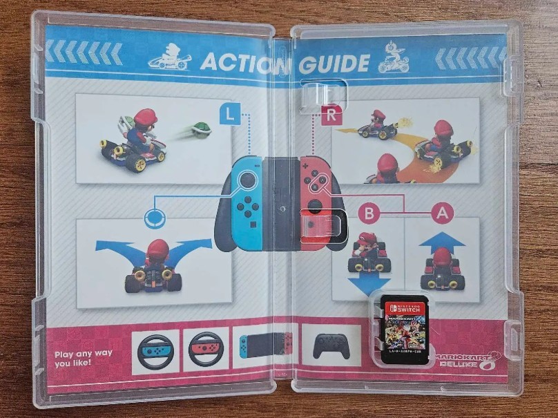 Mario Kart 8 Deluxe – Nintendo Switch – Excellent Condition - photo 2