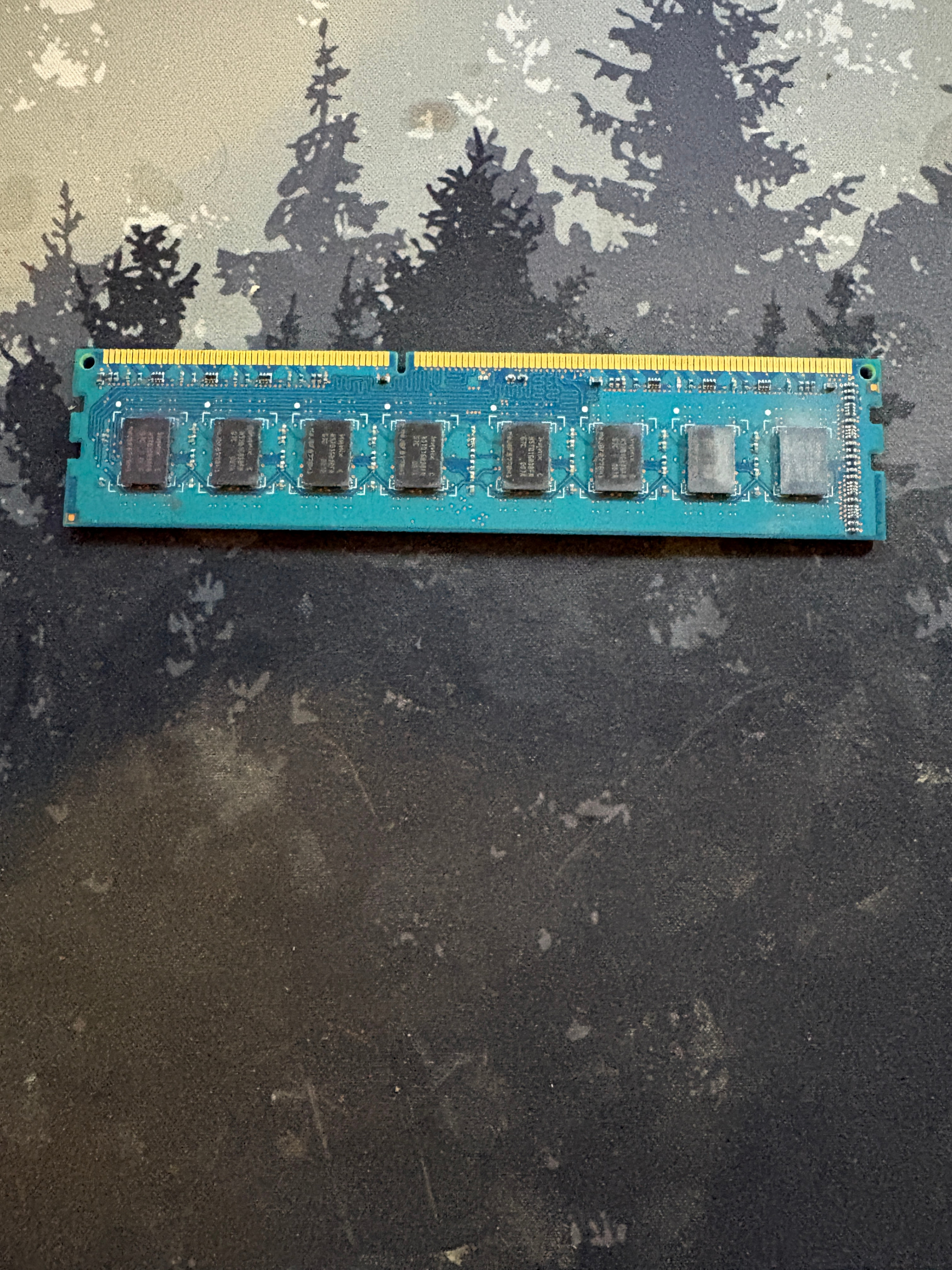 2GB DDR3 PC3-8500U RAM stick - photo 2