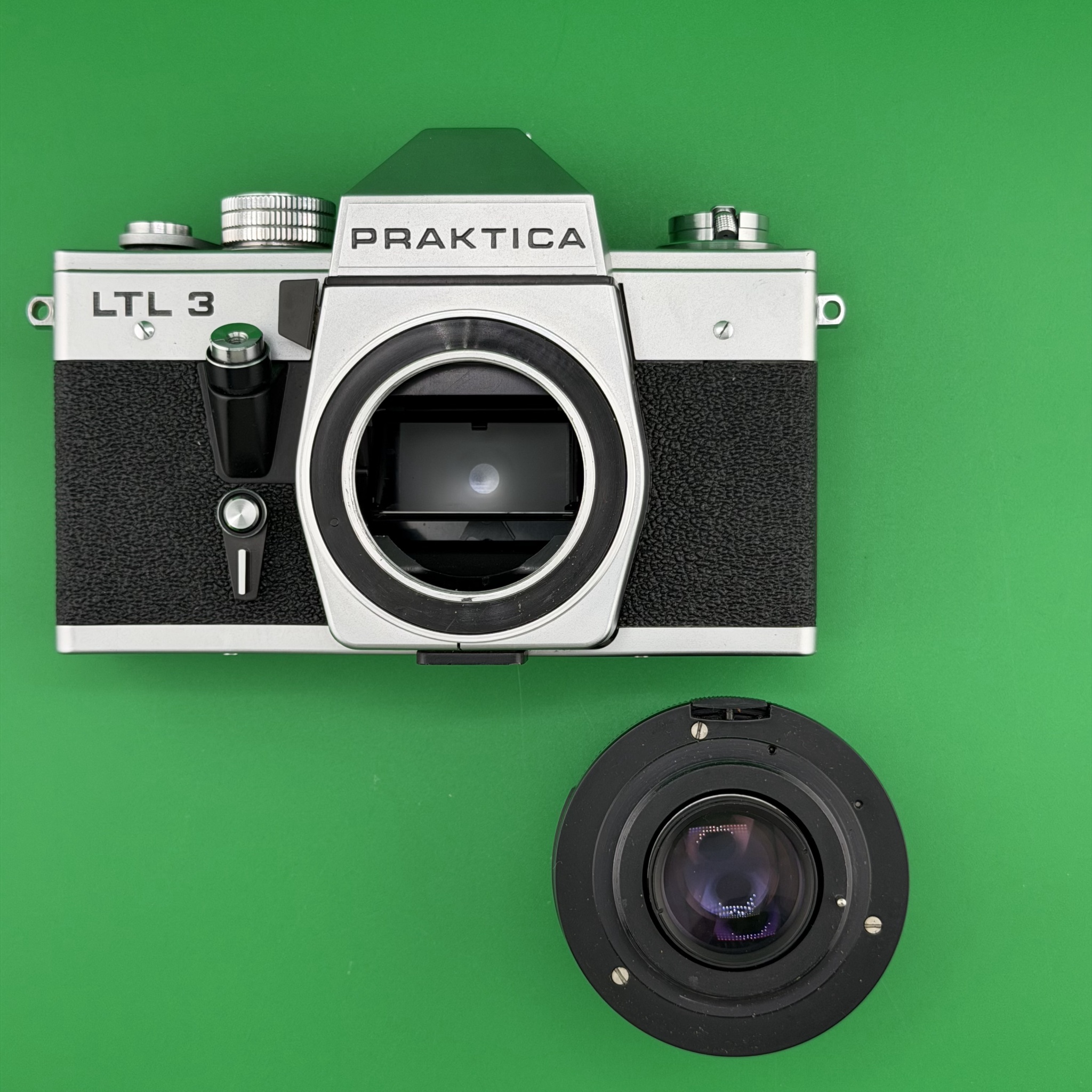 Praktica LTL 3 Film Camera - Pentacon 50mm f/1.8 - Excellent - photo 2