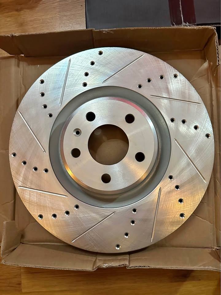 Brakes pads and rotors set