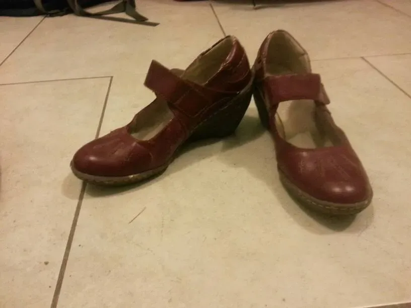 Graceland Vegan Leather Comfy Naturalista-Style Heels Size 38