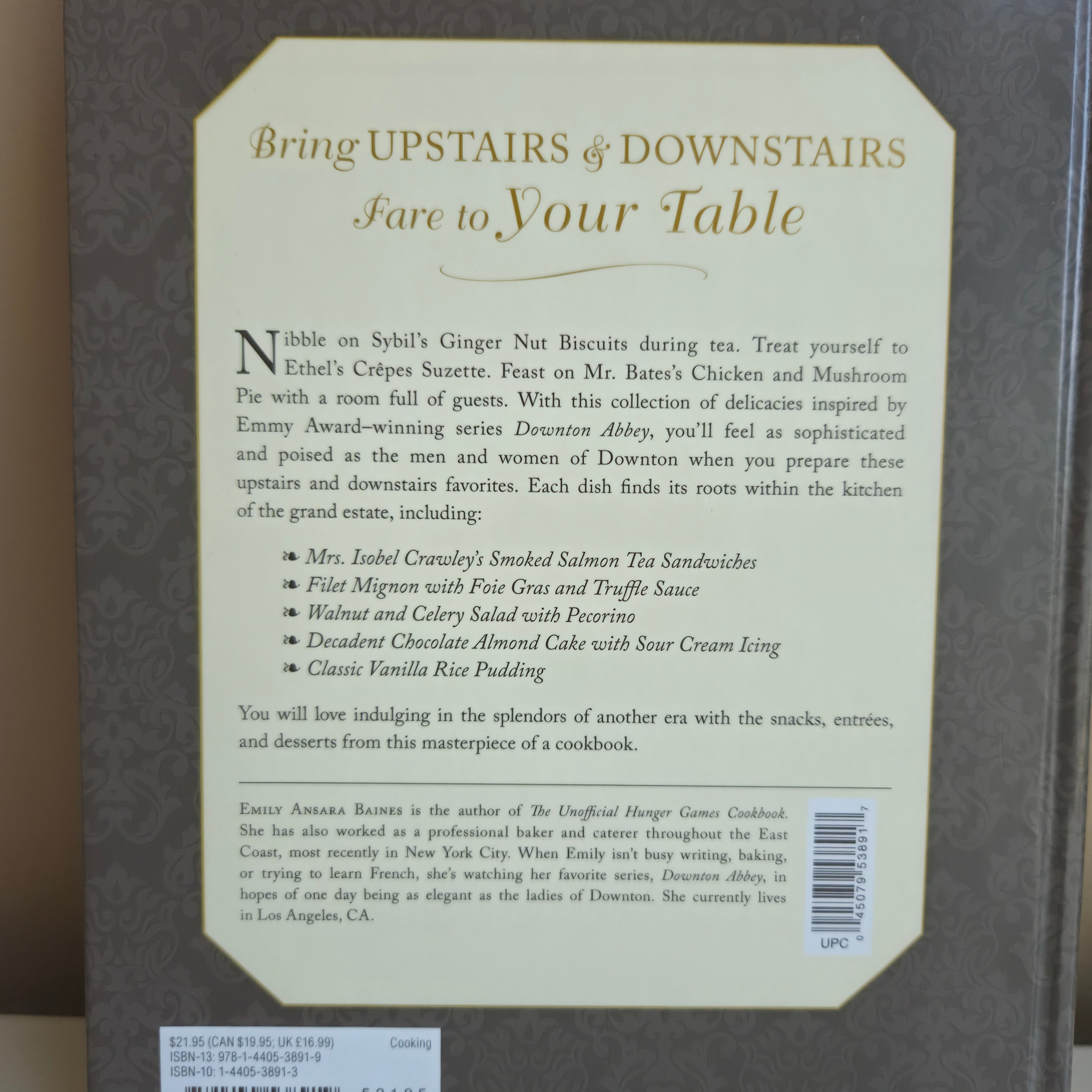 Downton Abbey - The Unofficial Cookbook - Like New! 🍳 - photo 3