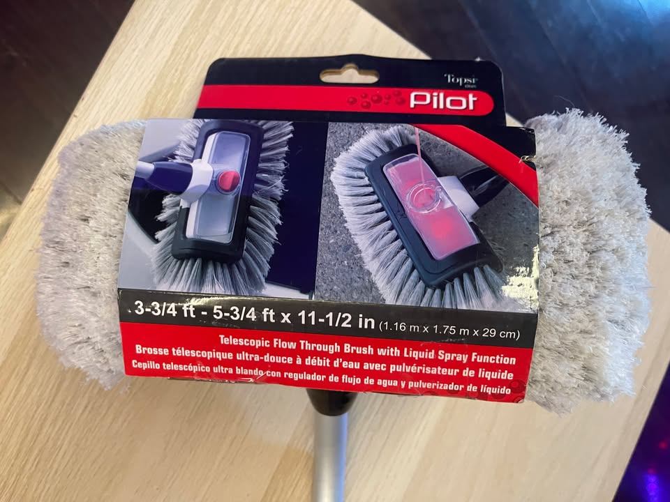 Car Detailing Brush with Liquid Spray Function with Long Pole - photo 3
