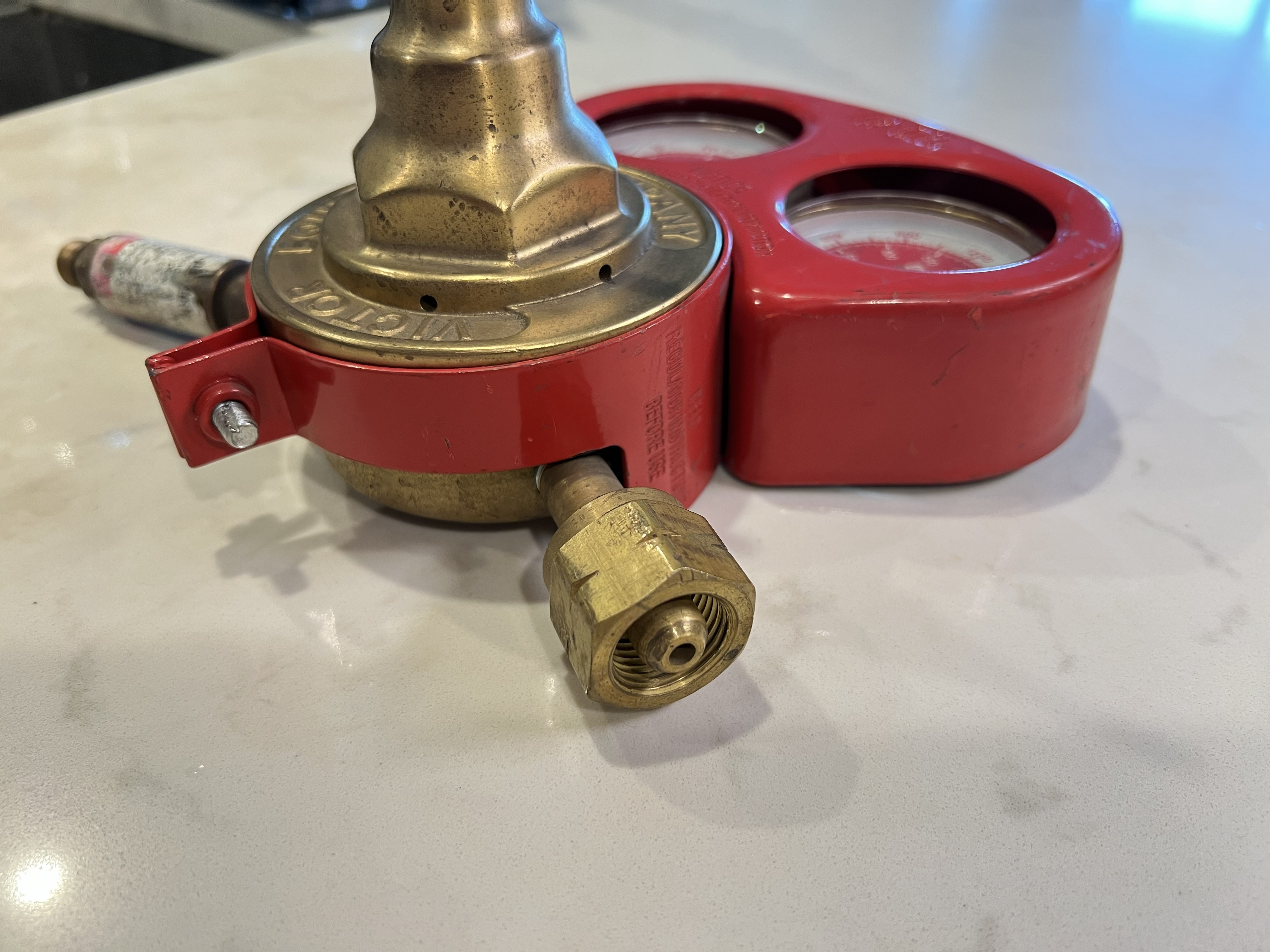 Victor Acetylene Regulator (CSR-460A) w/ Flashback Arrestor - photo 4