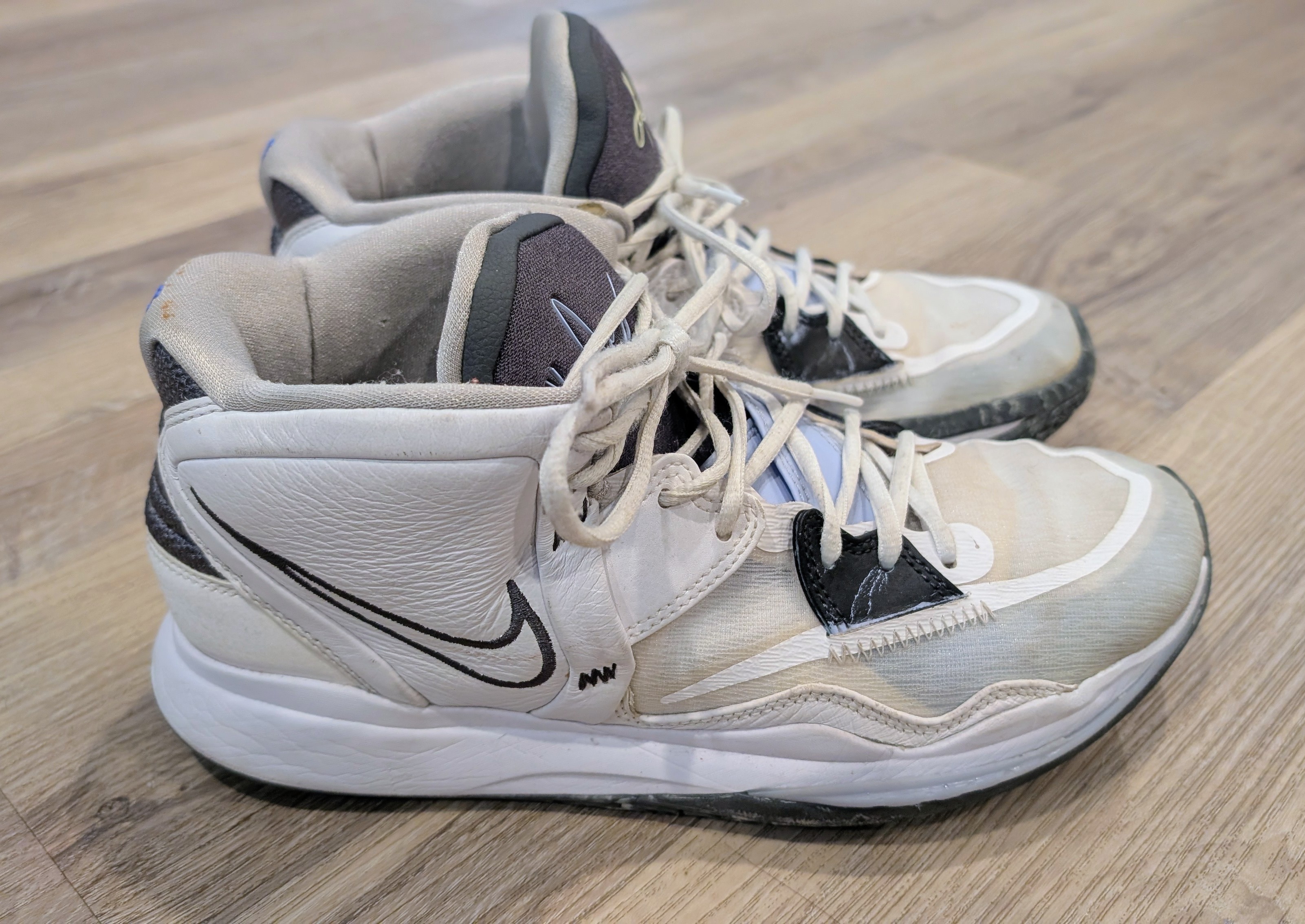 Nike Kyrie Infinity (Kyrie 8) - Basketball Shoes
