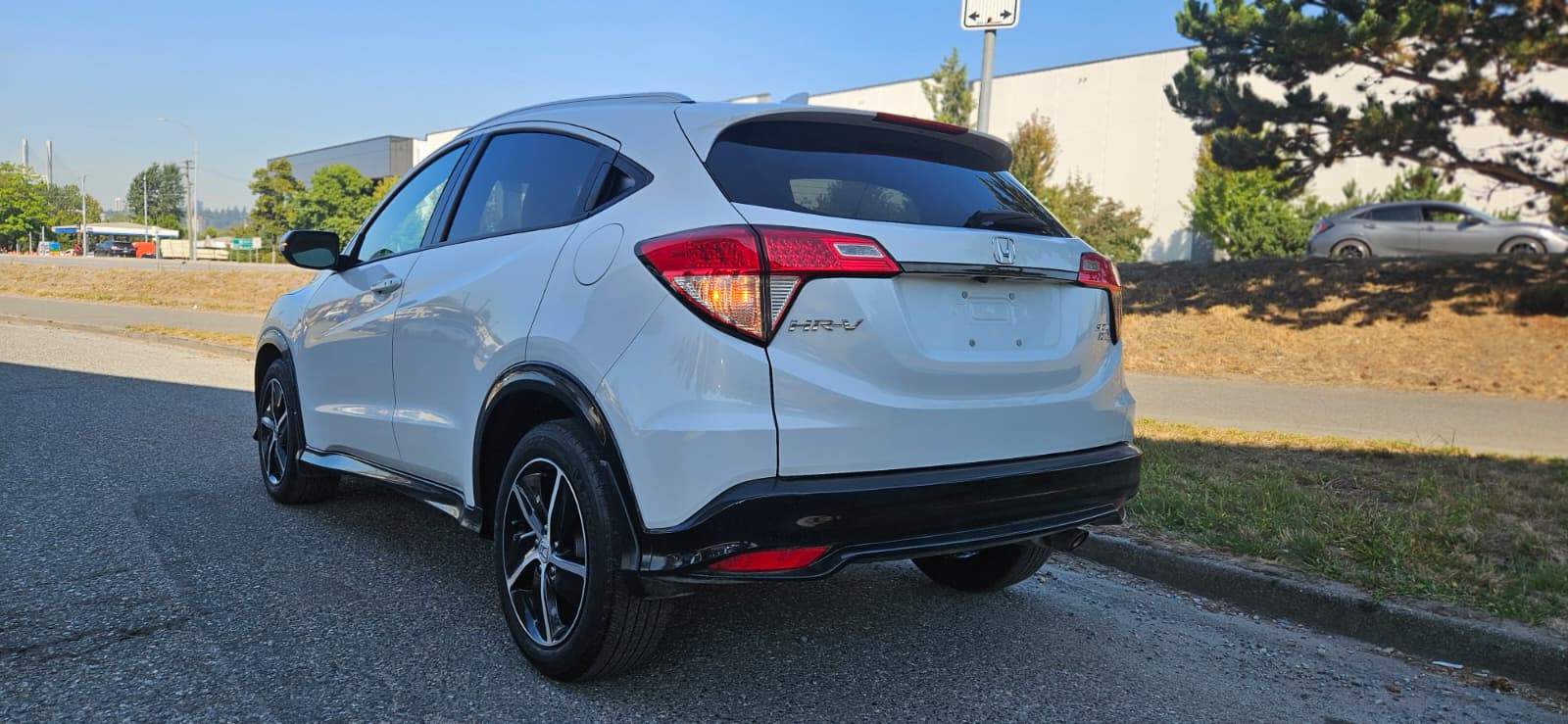 2022 Honda HR-V AWD - photo 2
