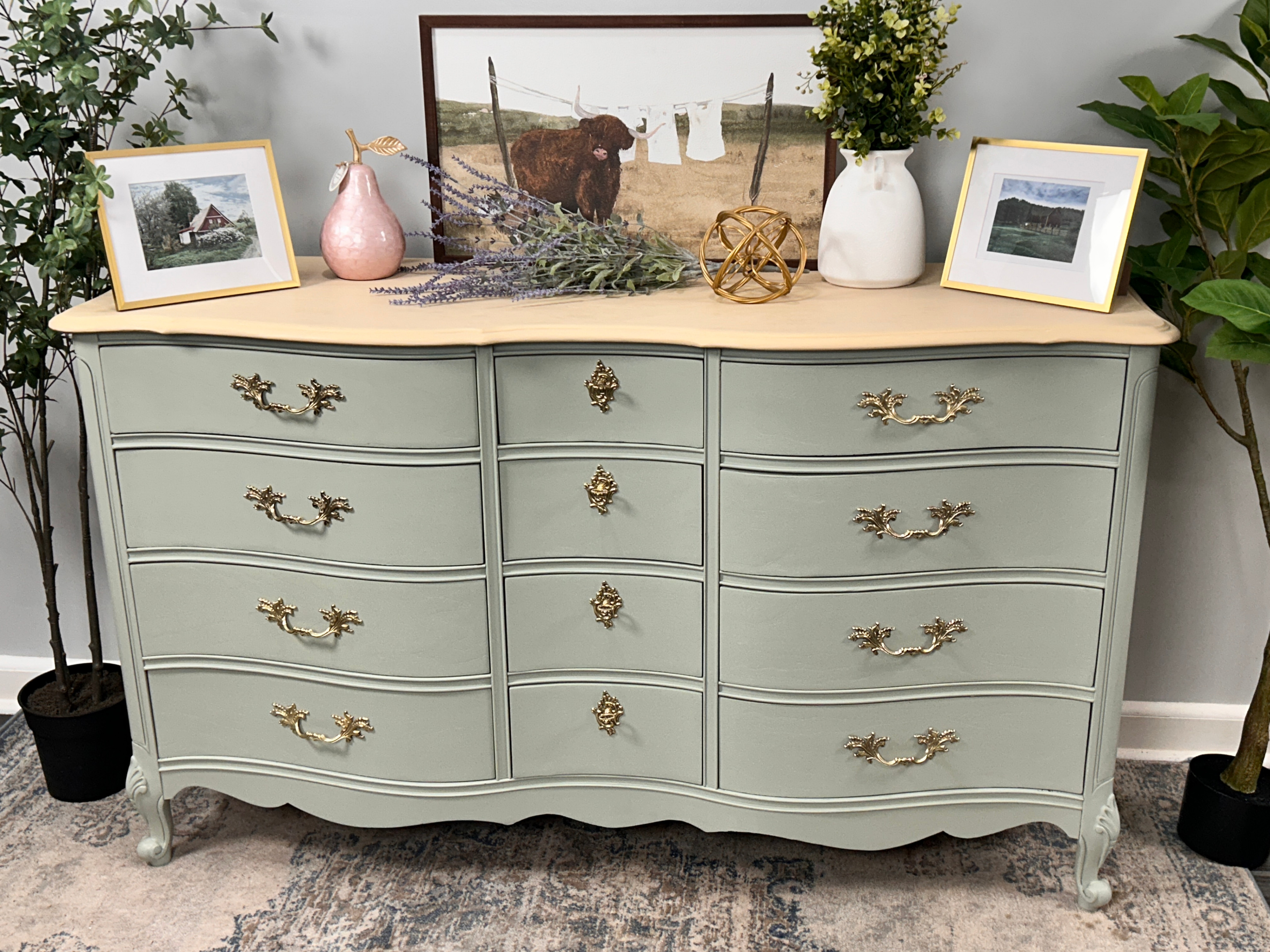 Sage Green Dresser French Provincial - photo 3