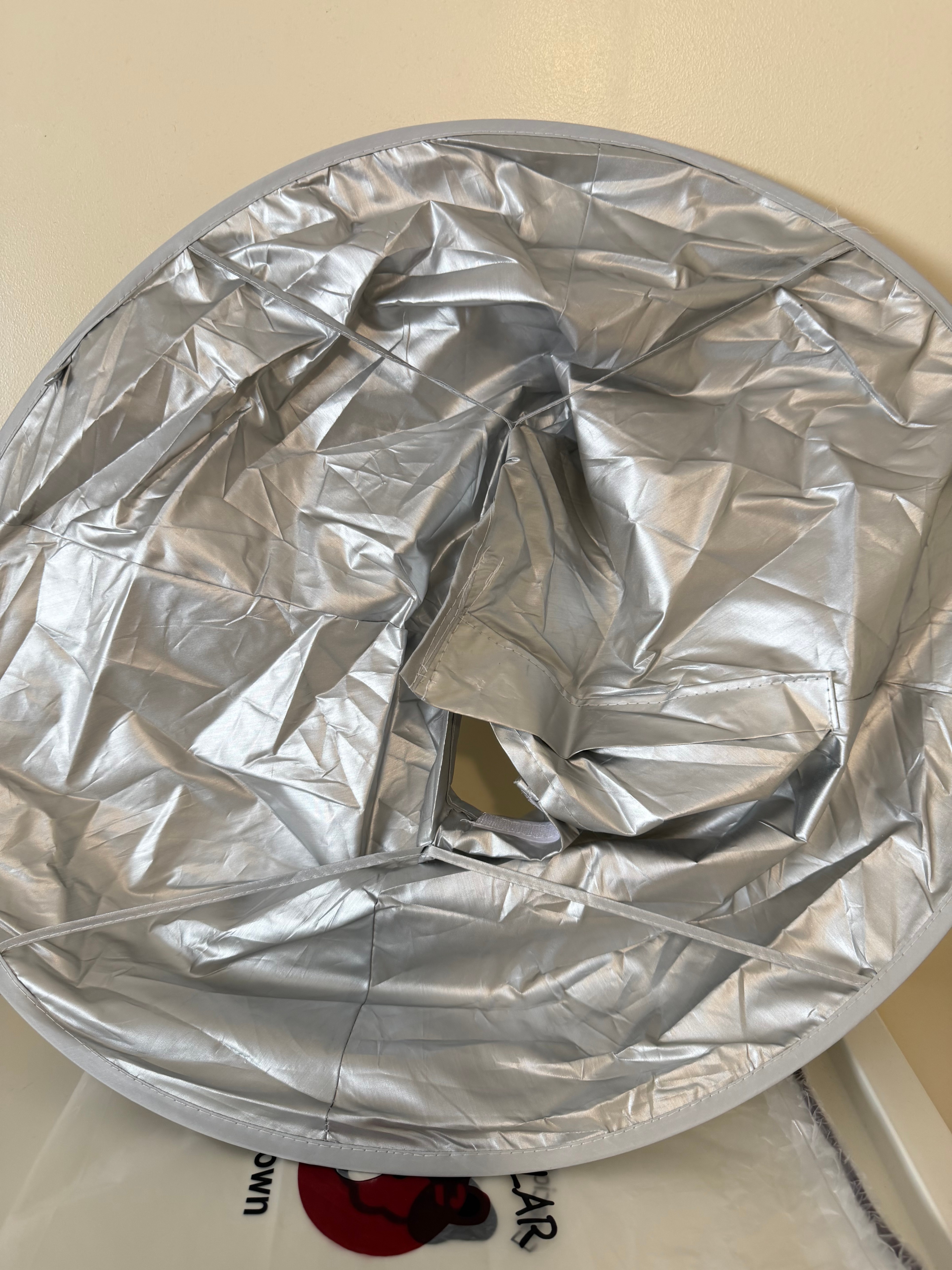 Foldable Hair Cutting Cape with Hair Catcher – Silver - photo 4