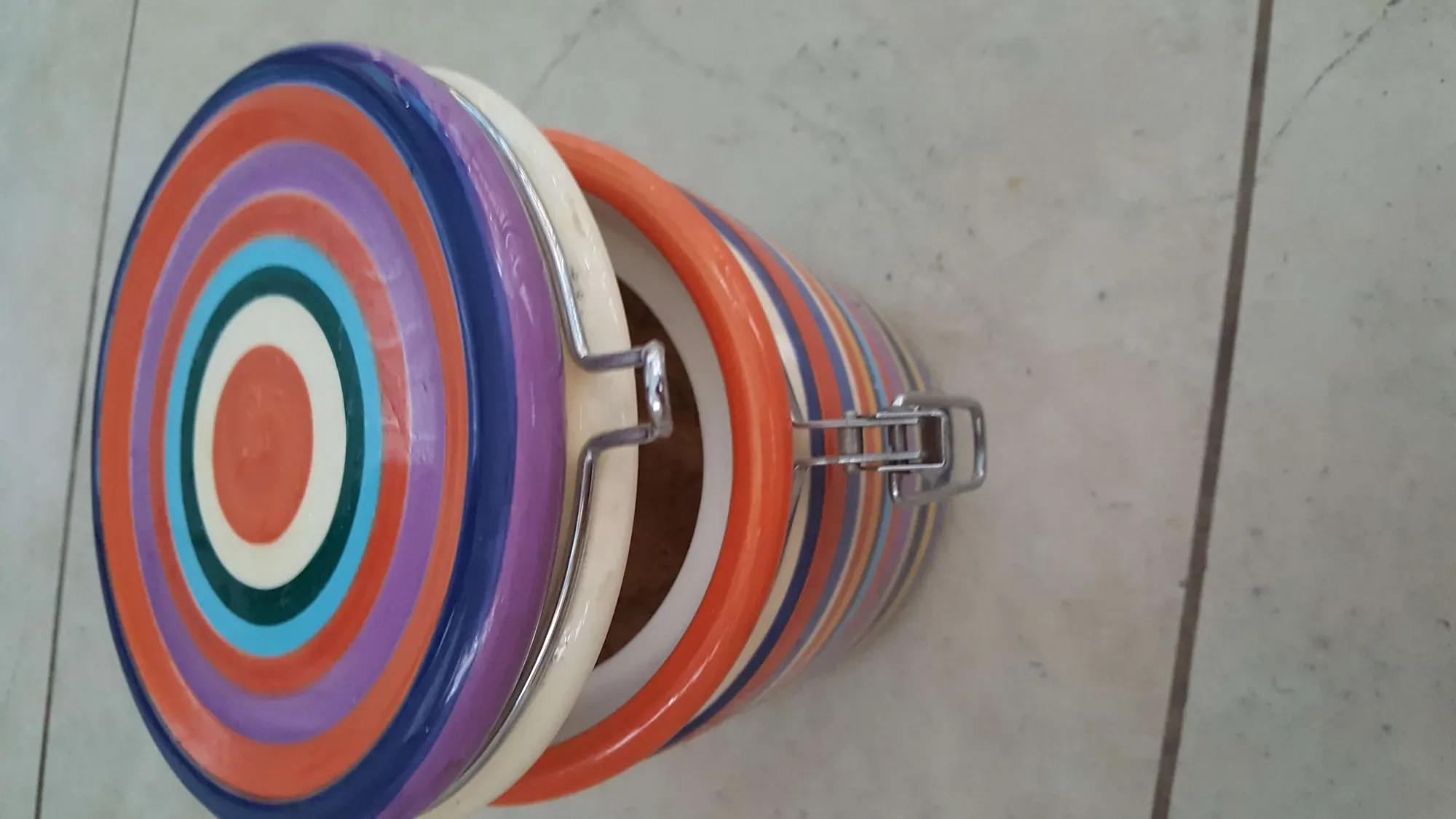 cute colorful brown sugar container -- looks & seals great! - photo 4