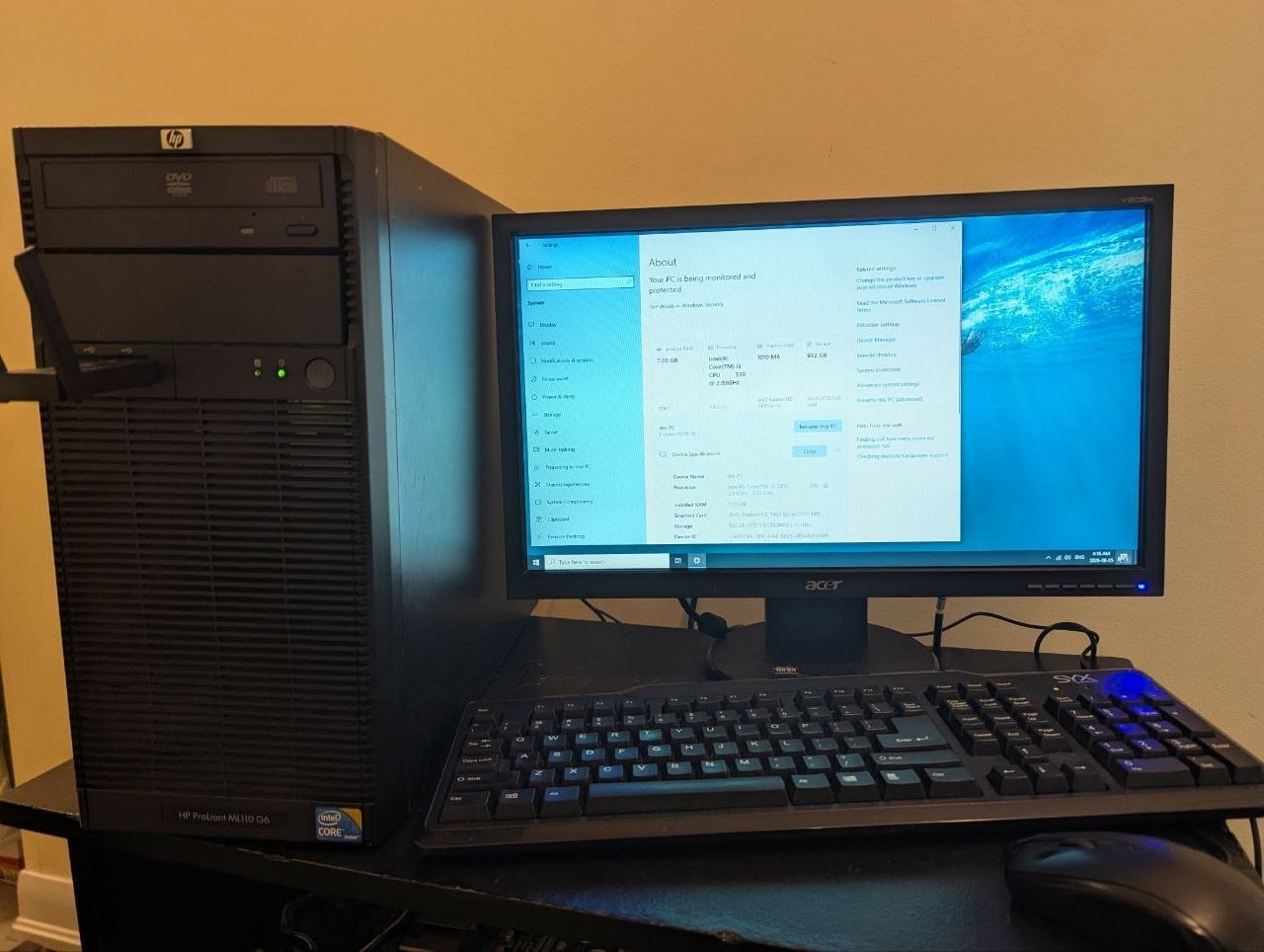 HP ProLiant ML110 G6 Desktop PC with Acer Monitor