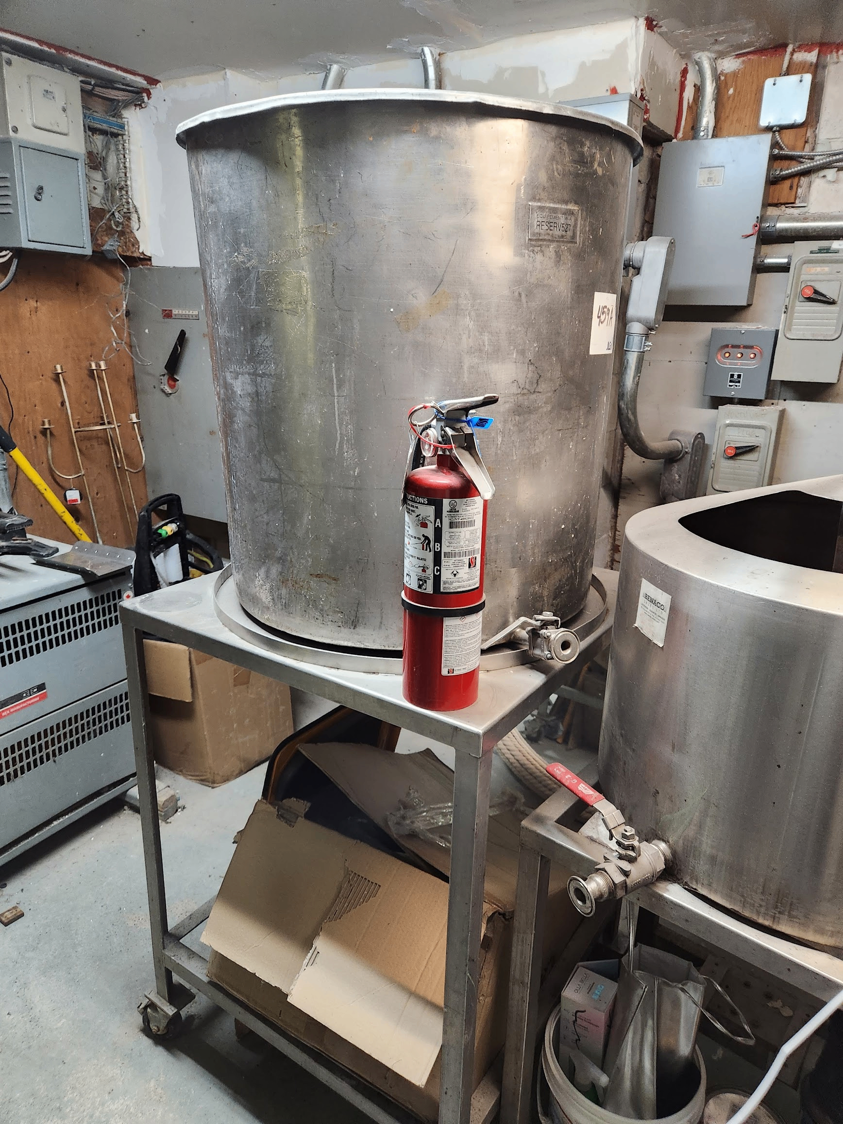 Beer Fermentation Tank - photo 3