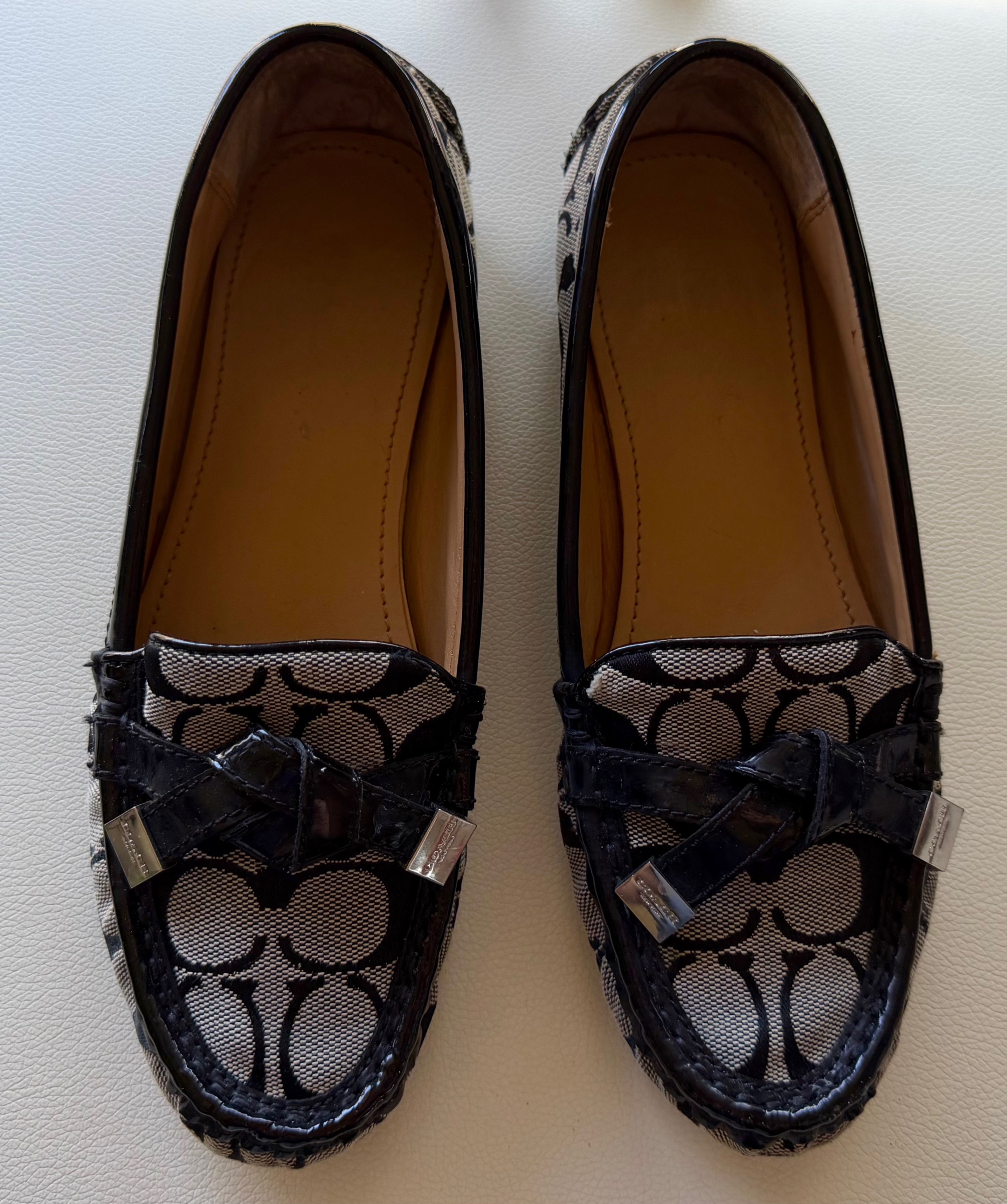 COACH Signature Loafer, size 36.5, Like New - photo 3