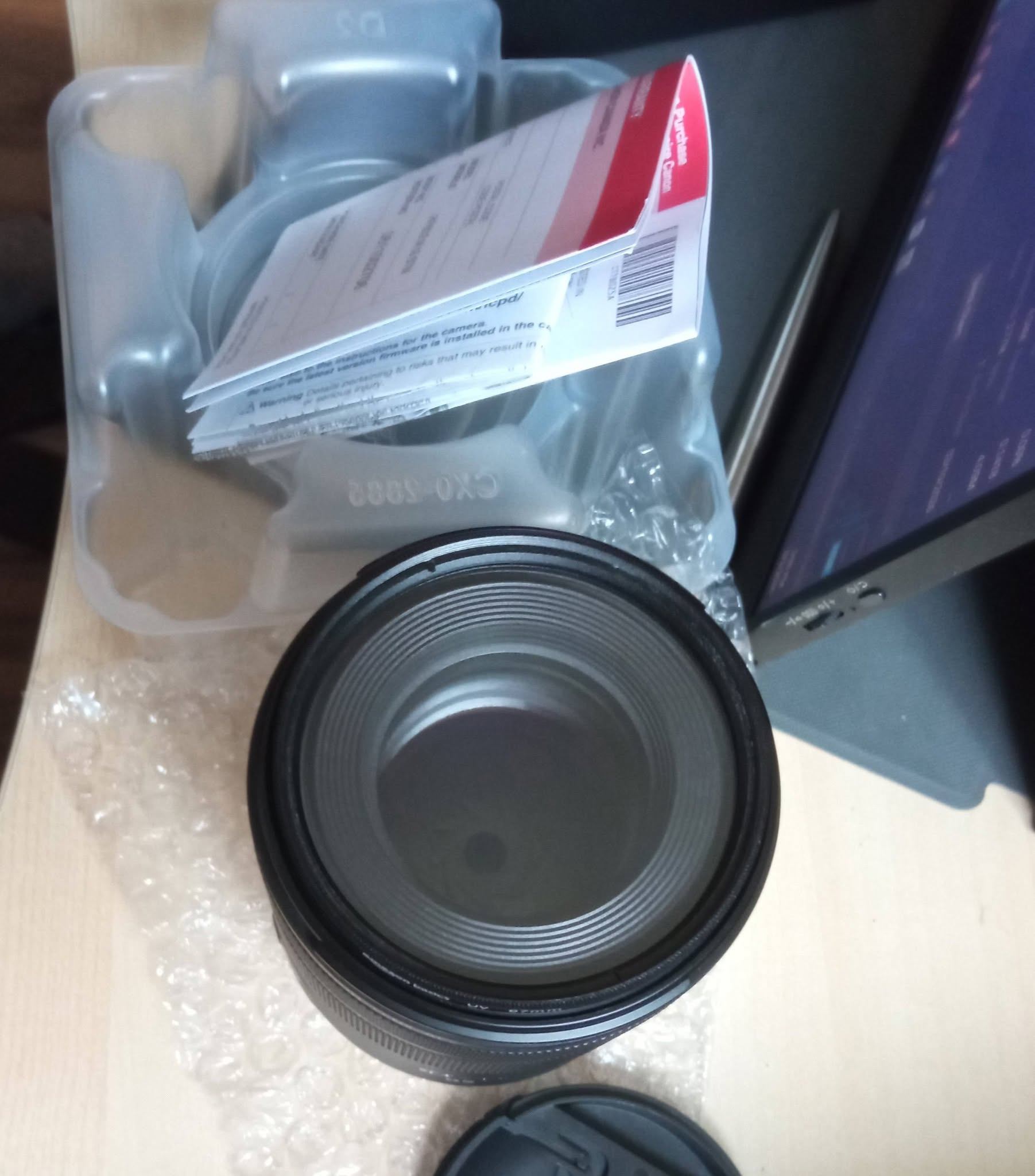 Canon RF 85mm f2 Macro IS STM - photo 4