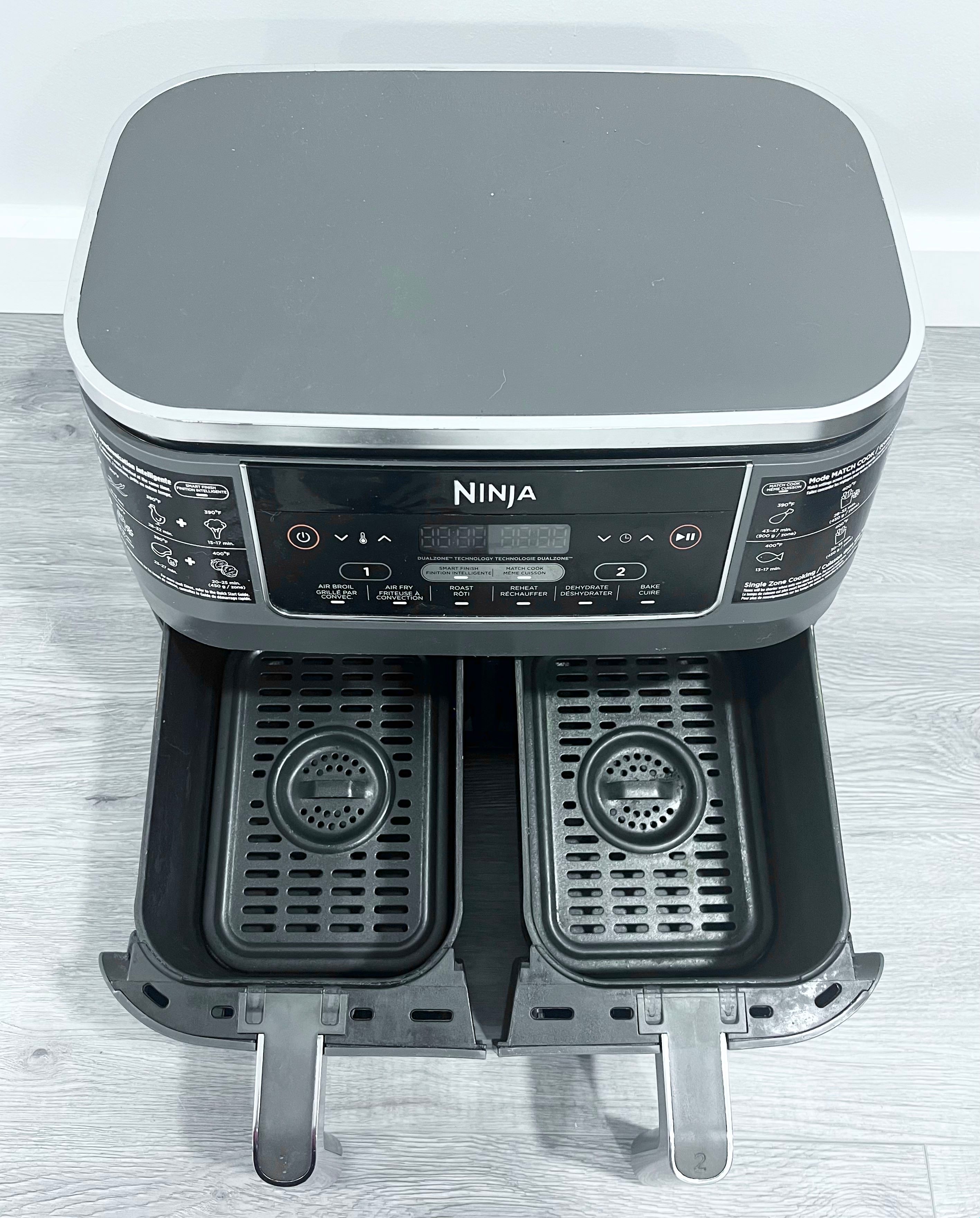 LIKE NEW NINJA FOODI 6 IN 1 DUAL BASKET AIR FRYER - photo 3