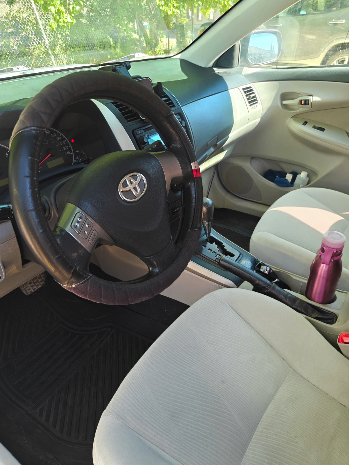 2013 Toyota Corolla - photo 5