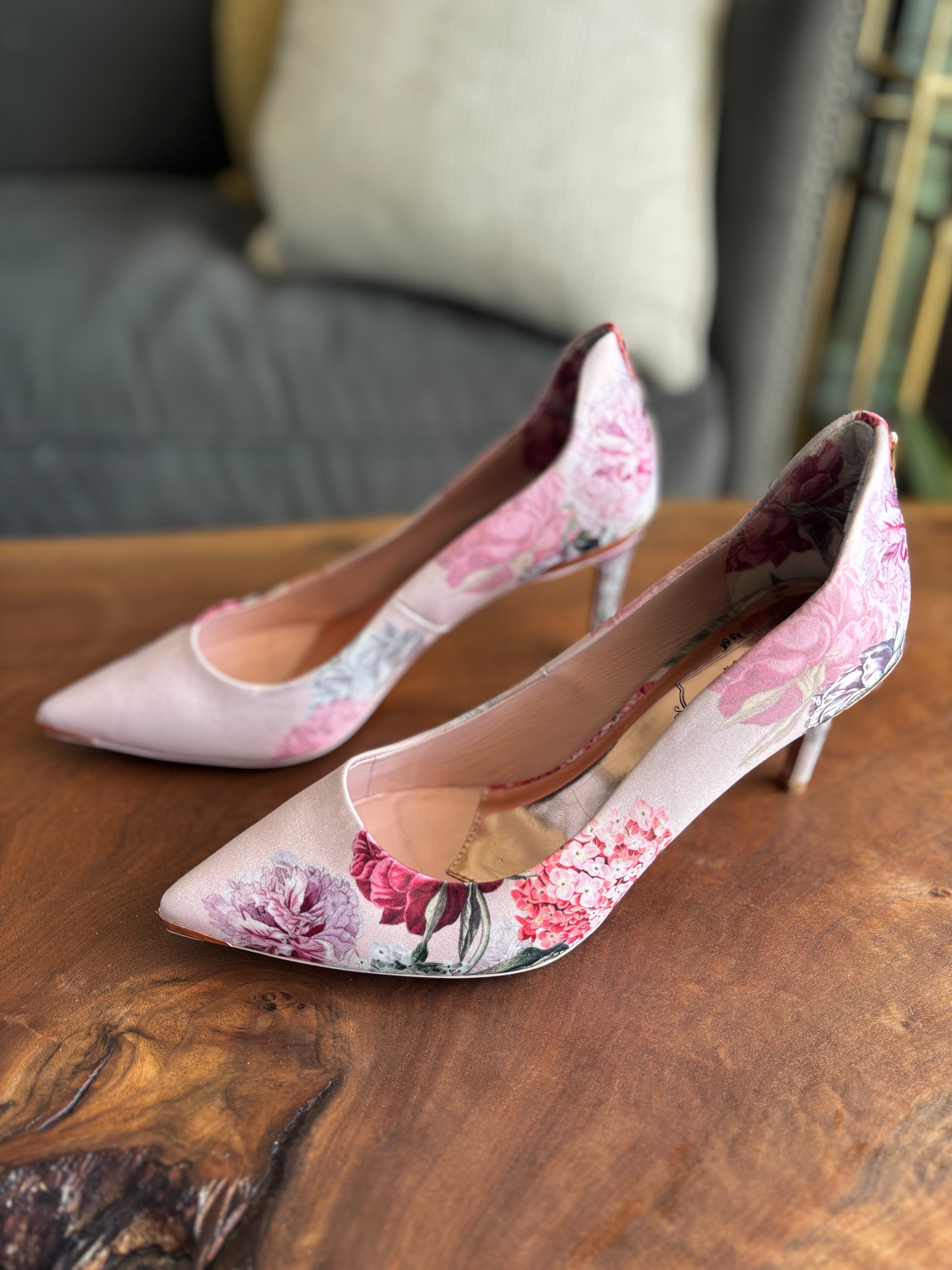 Ted Baker Hallden Floral Pointed Toe Heels Size 37 / US 6.5 - photo 4