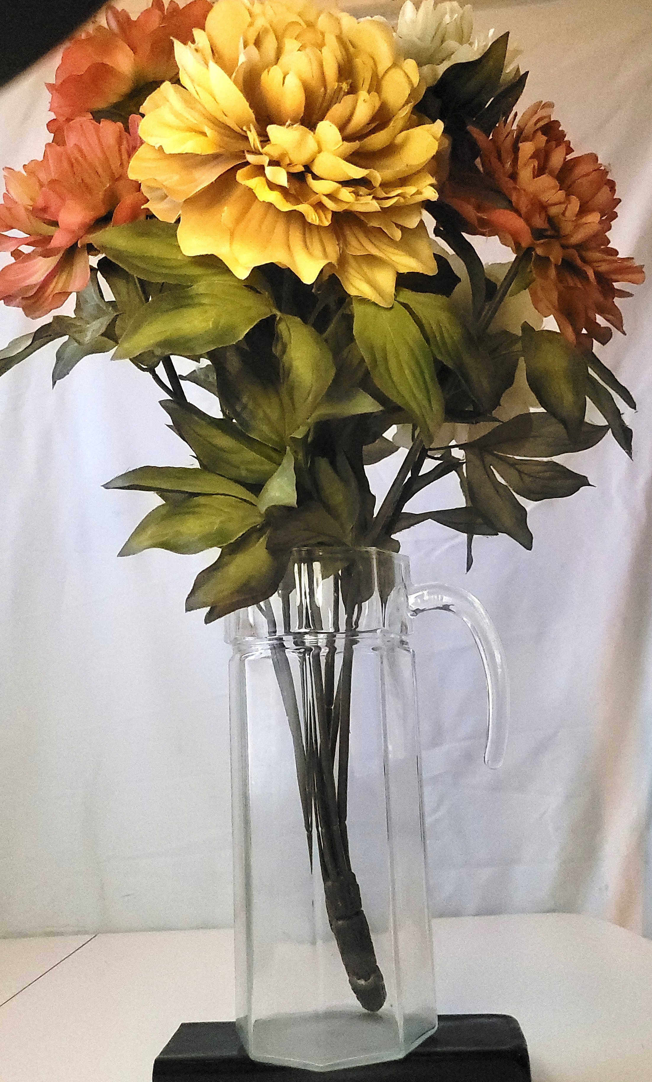1980s Clear Crystal Octagon Glass Pitcher Faux Peonies Floral - photo 3