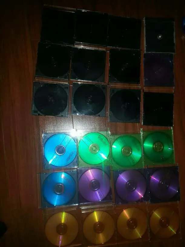 Verbatim CD-Rs With Cases -- Pretty Colours - photo 2