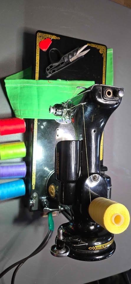 Singer 221K and accessories