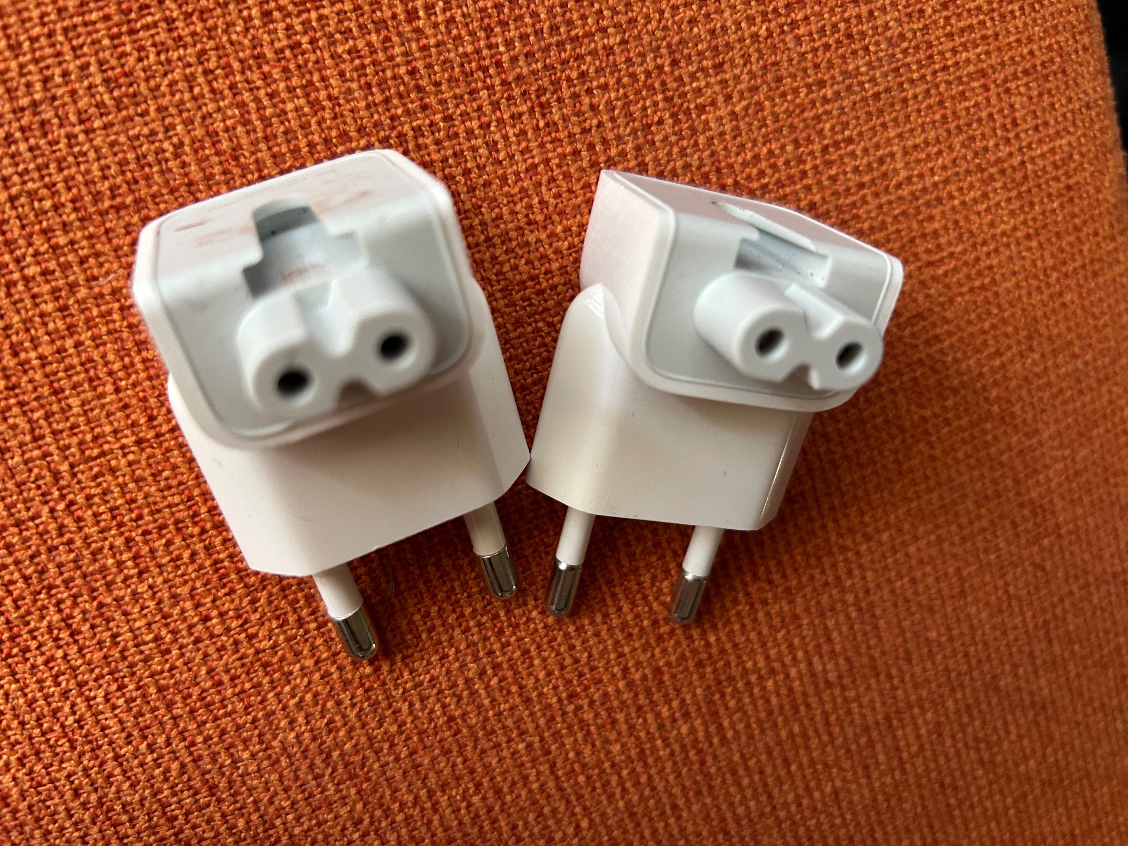 Apple Plug Adaptors - EU and America - photo 2
