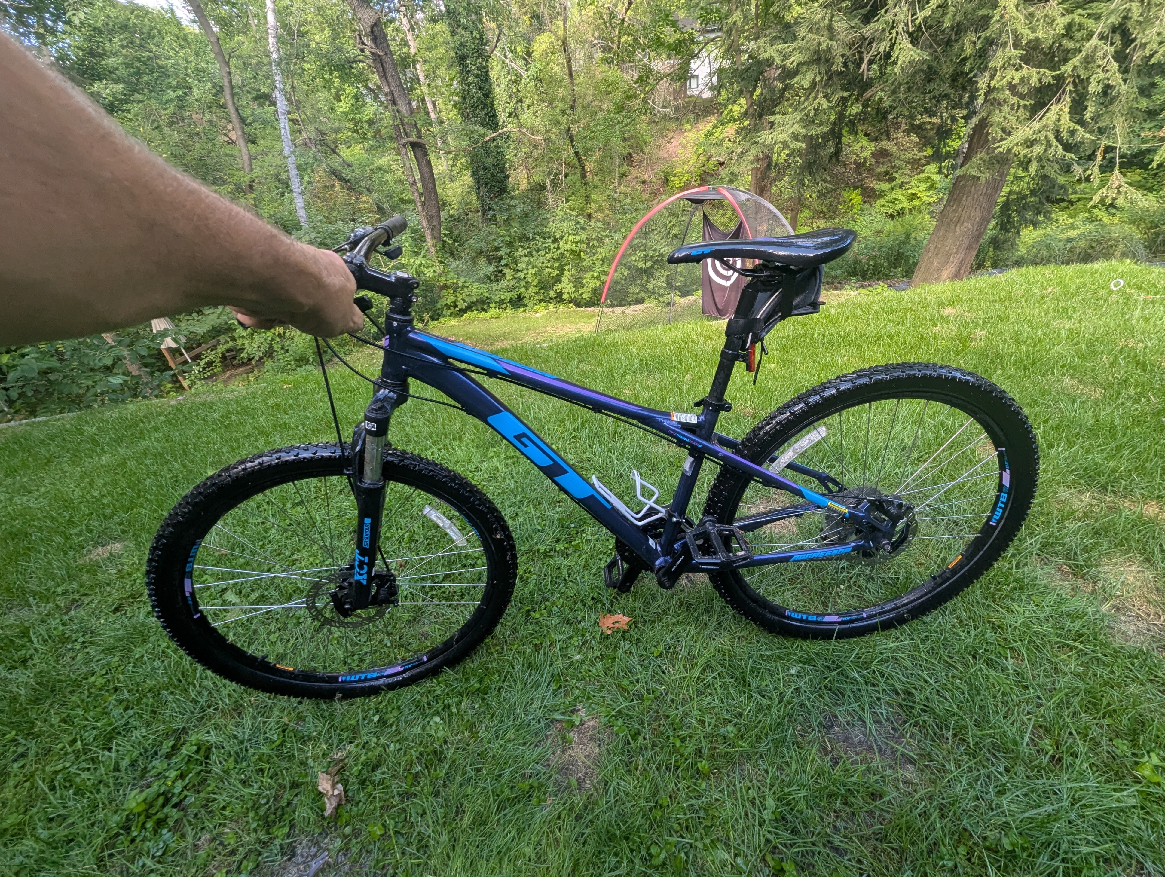GT Aggressor Pro Mountain Bike - photo 2