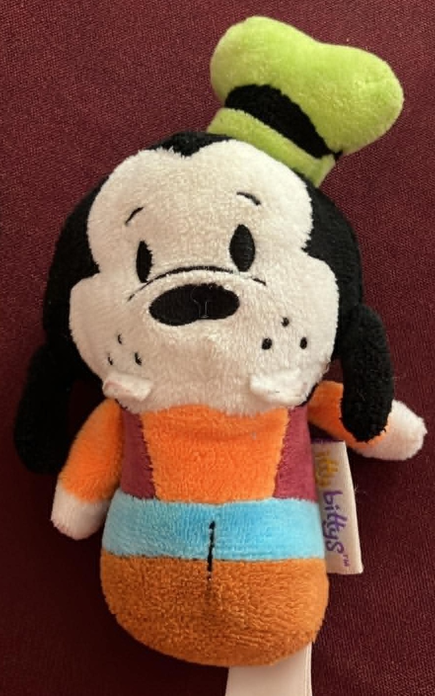 Hallmark Disney Itty Bittys Goofy - 6 Inches