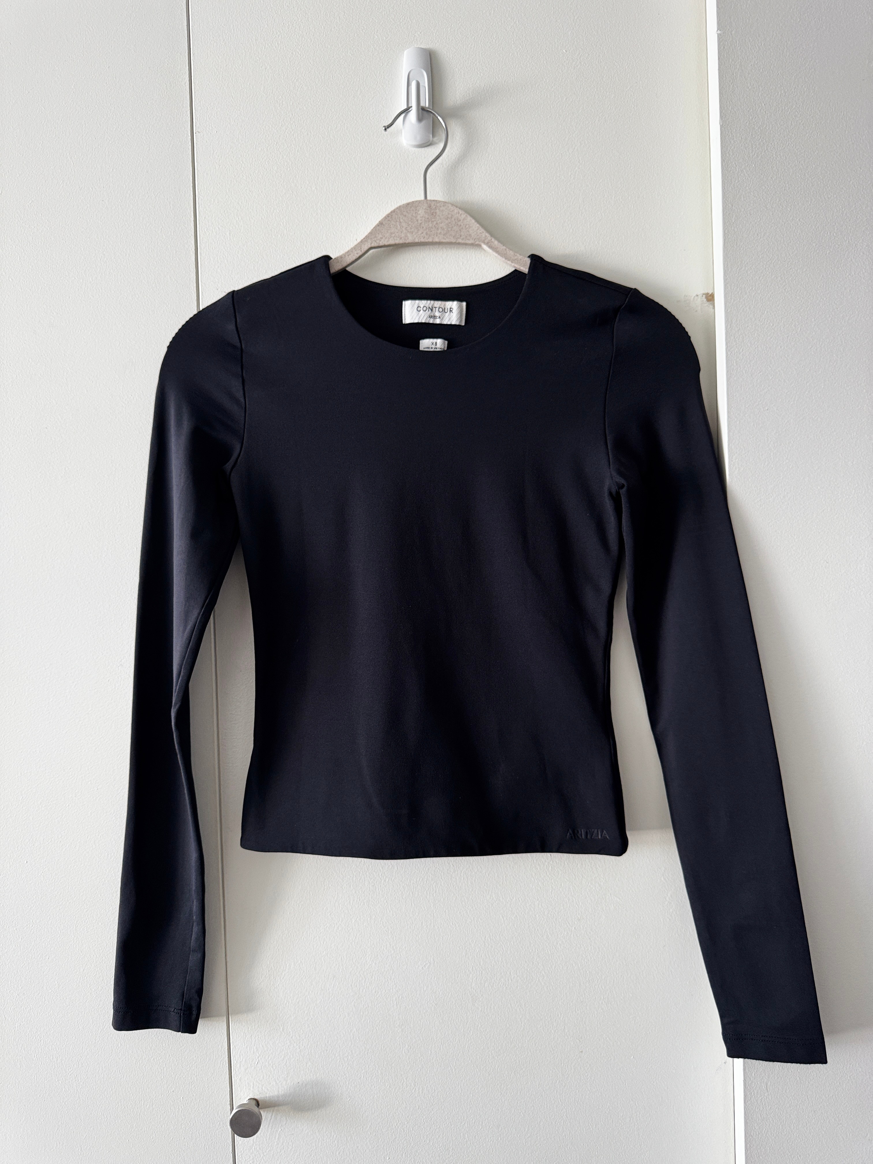Aritzia Contour Crew Longsleeve – Black, Size XS