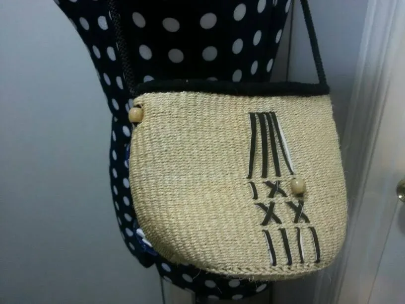 Beautiful Kenyan Hand Bag / Purse With Zipper