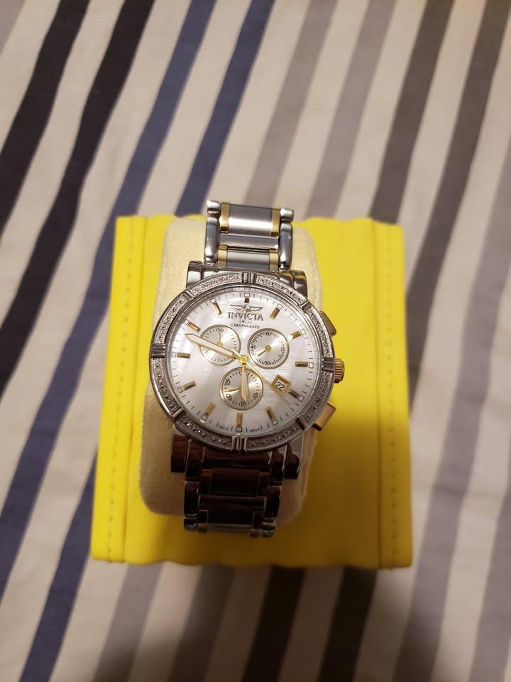 Invicta Watch mother-of-pearl face w/diamond accents. Like new.