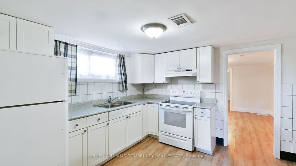 1 Bed 1 Bath Apartment - photo 2