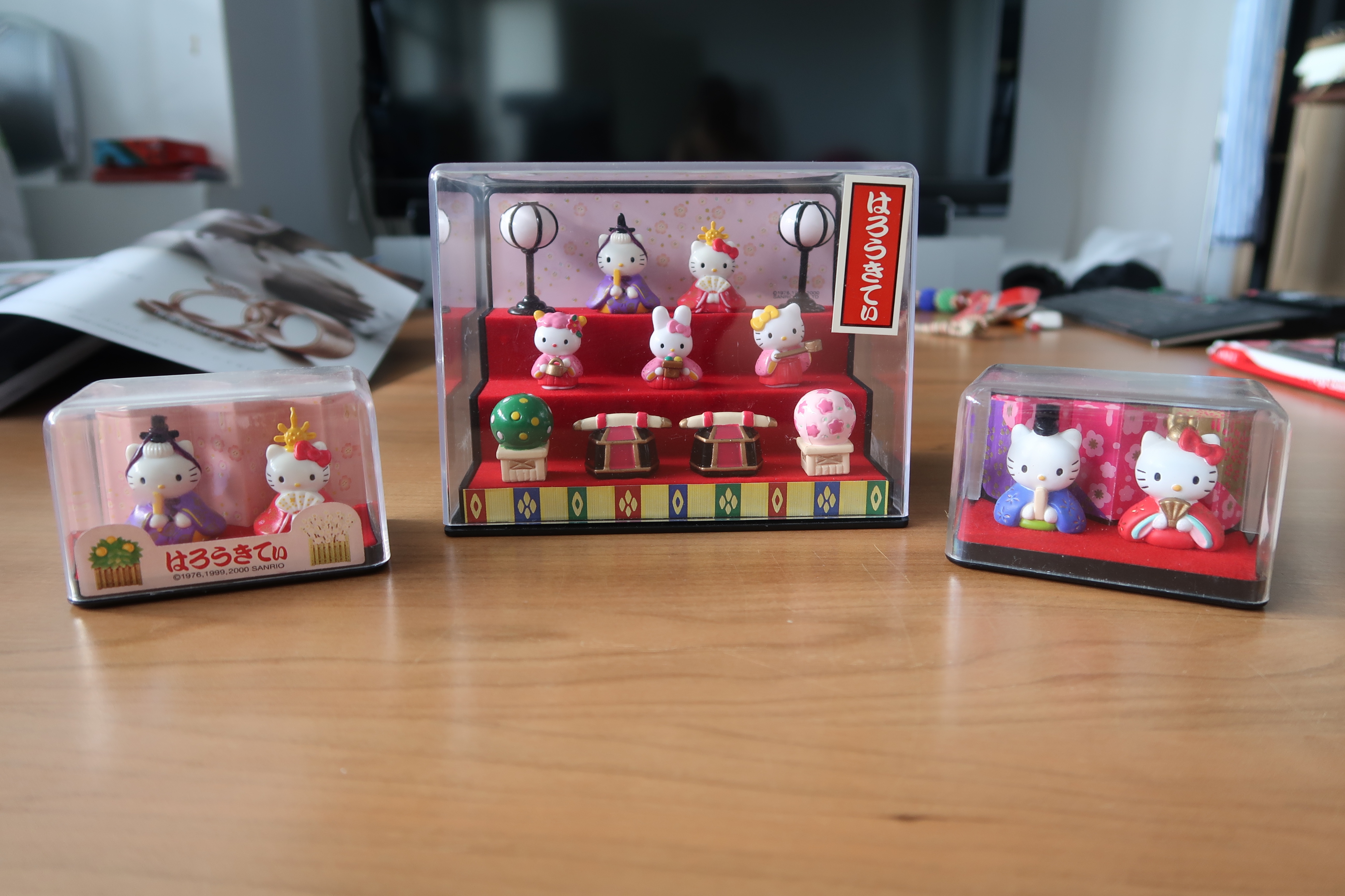 Vintage Hello Kitty Hinamatsuri Doll Set Display Sanrio - photo 5