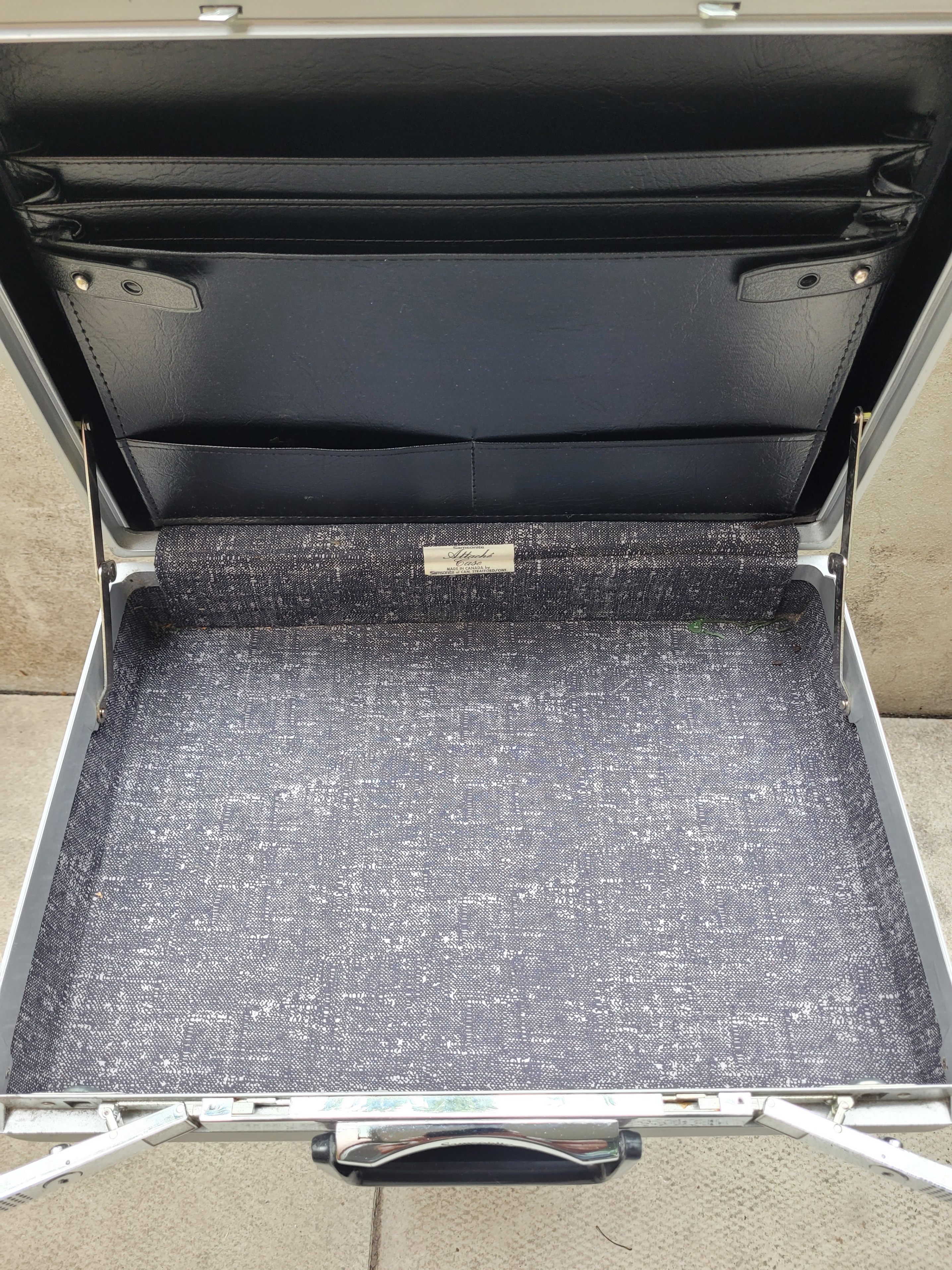 Vintage Hard Shell Samsonite Attache - photo 4