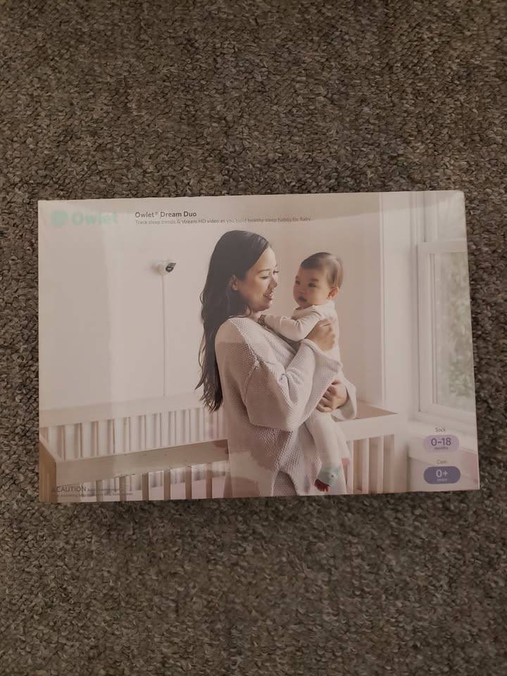 Owlet Dream Duo Smart Sock + Camera. New in box.