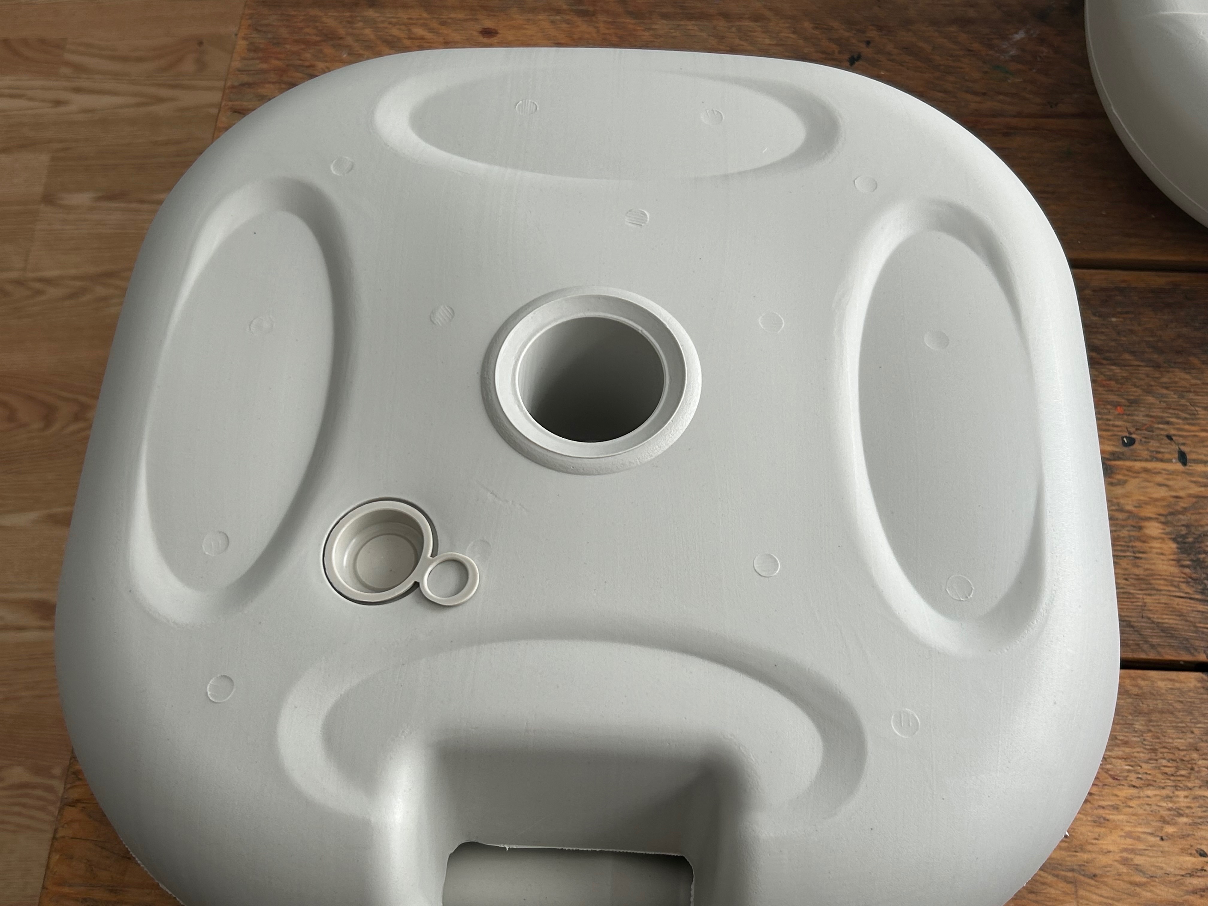 White Outdoor Umbrella Stand