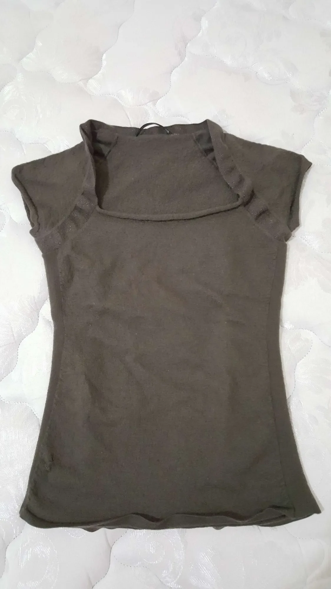 designer Elie Tahari shirt