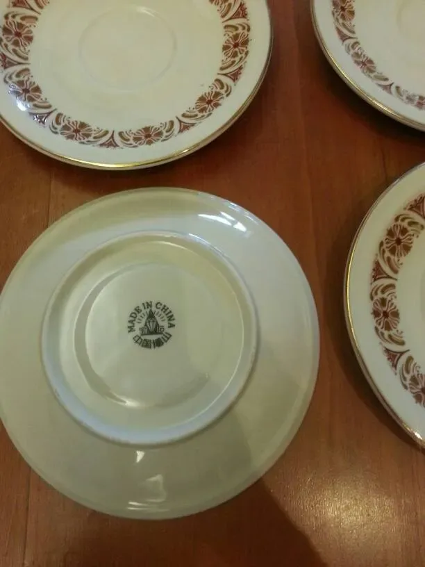 Real Gold-Rimmed "China" Tea Plate Set: 2 Tiny Cups And 4 Tin... - photo 5