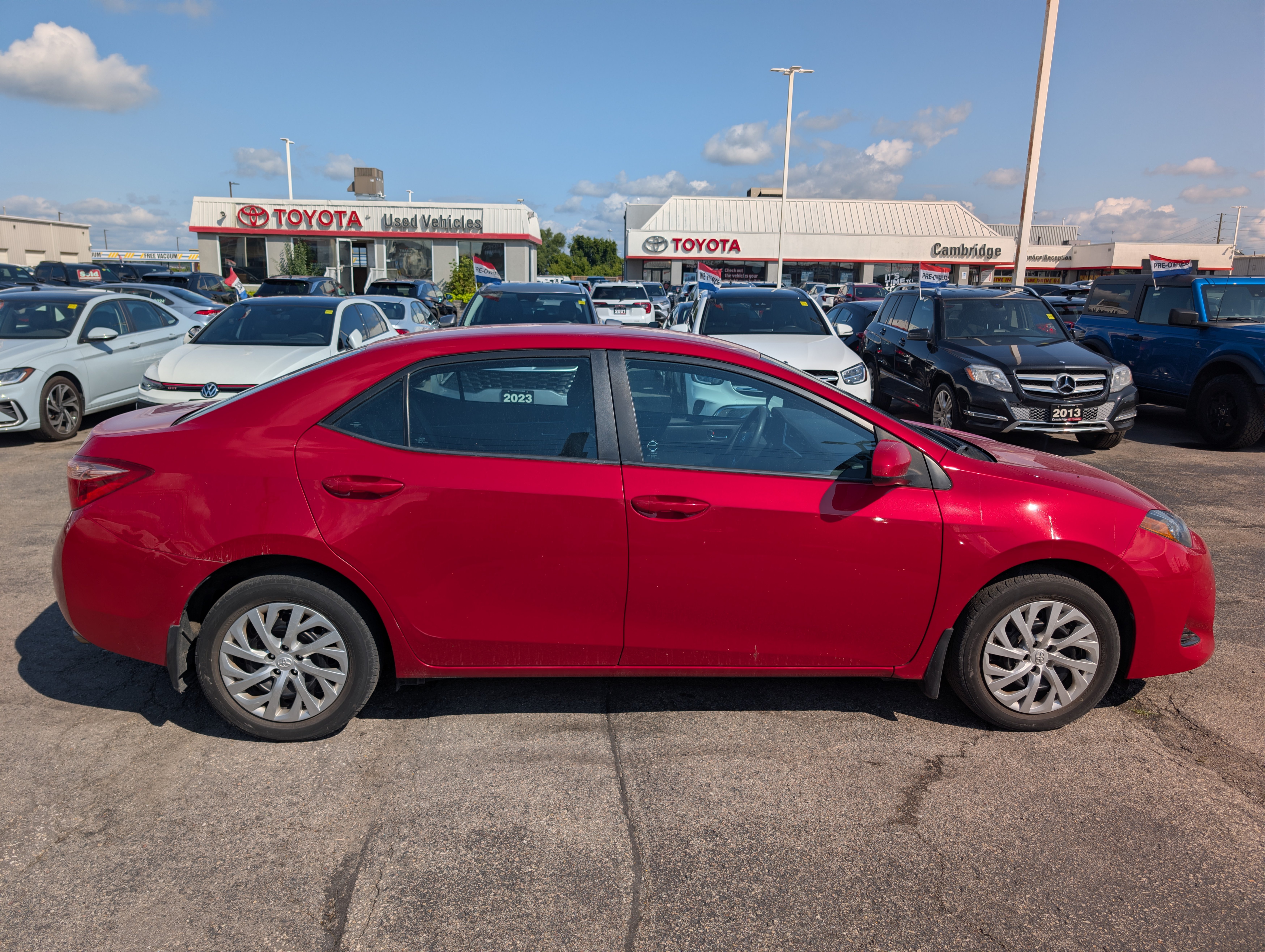 2018 Toyota Corolla LE - photo 4