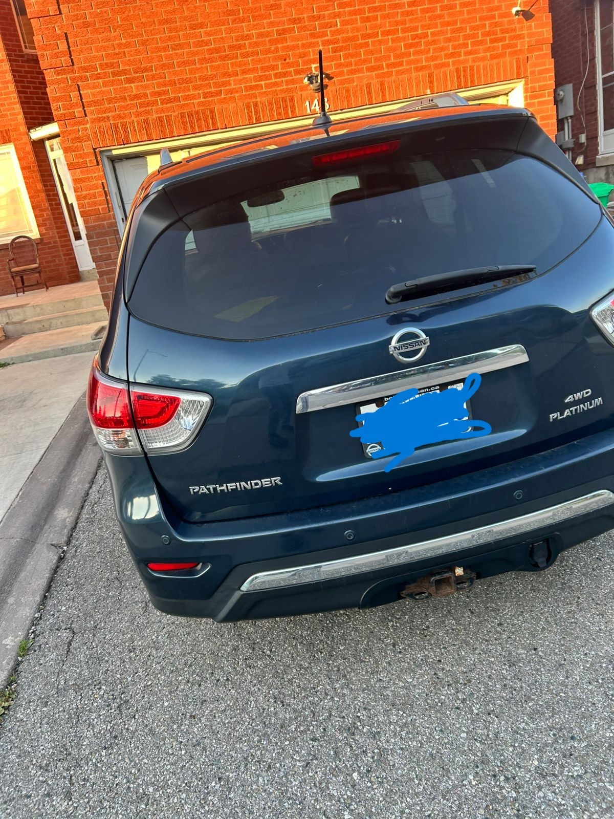 2014 Nissan Pathfinder Platinum 4WD - photo 3
