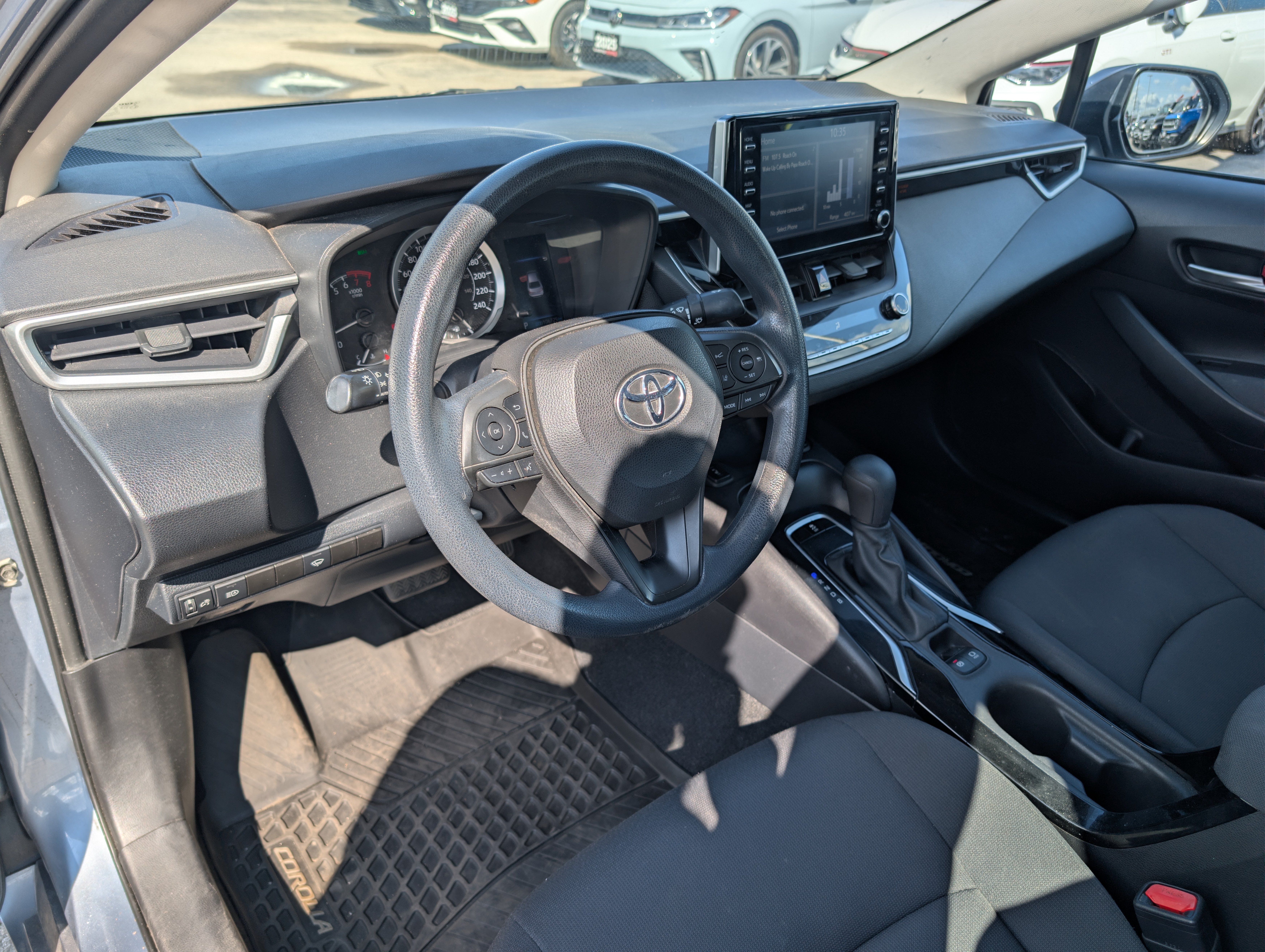 2020 Toyota Corolla LE - photo 5