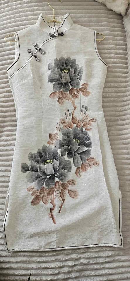 Elegant Asian-Inspired Cheongsam Dress: XS-S - photo 3